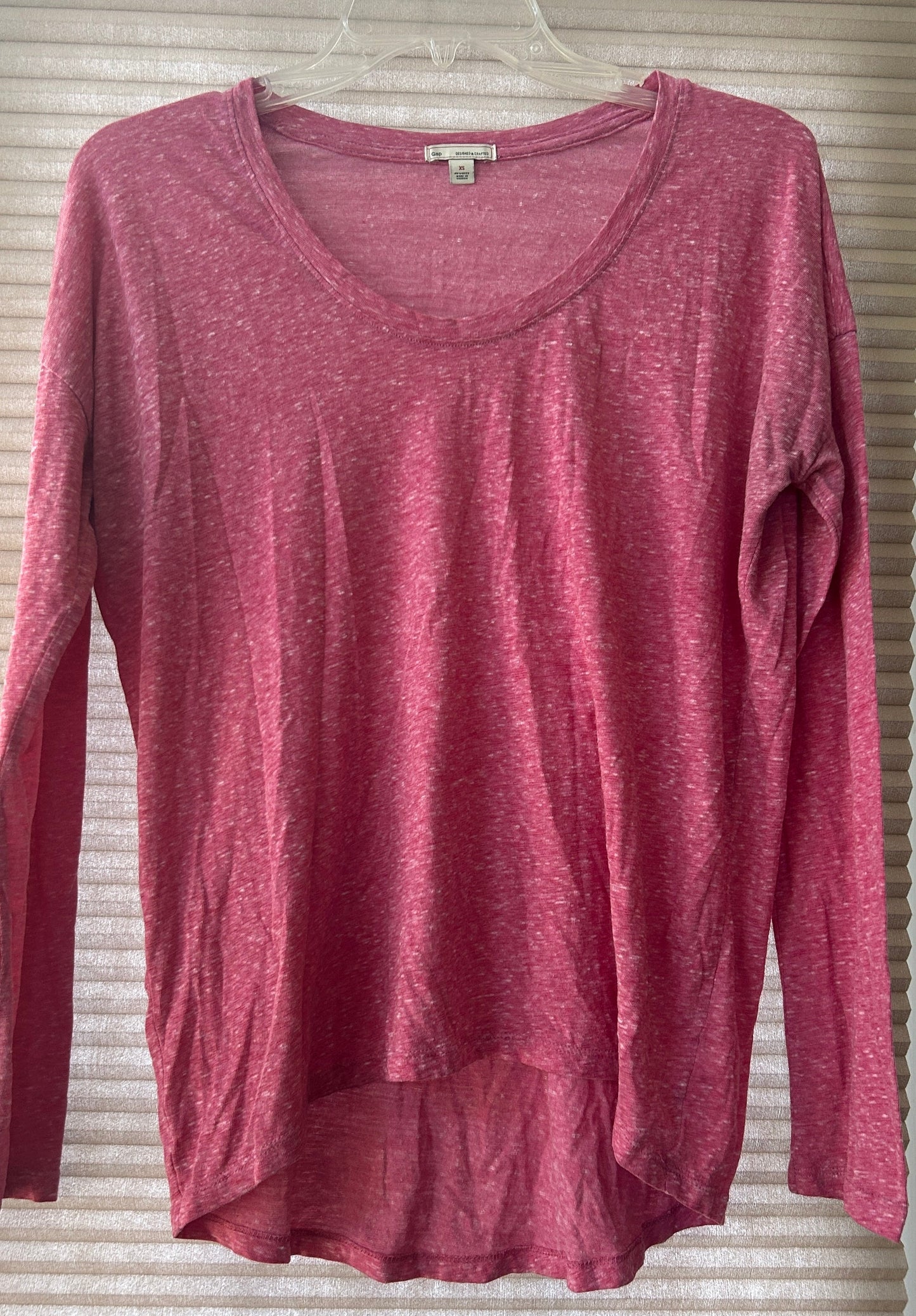 #35 women's small Gap top