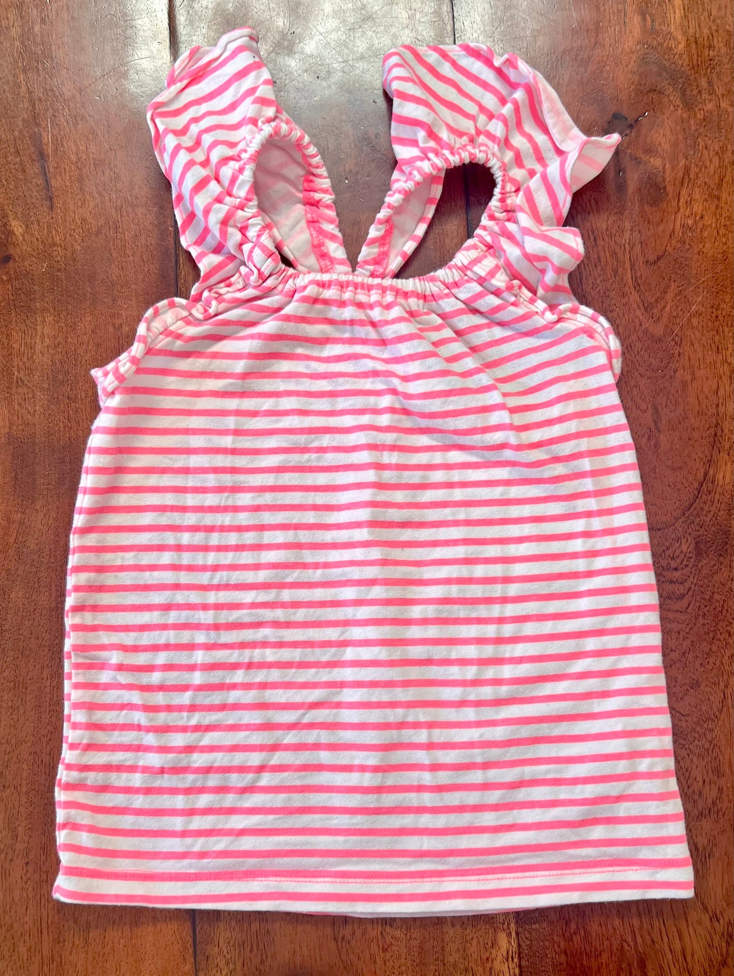 #66 4T girls Carters white/hot pink top with flutter sleeves. GUC