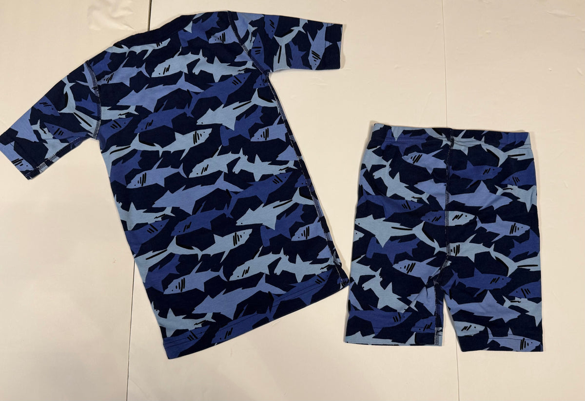 #141 Boys 10 (140) Hanna Andersson Shark Pajamas