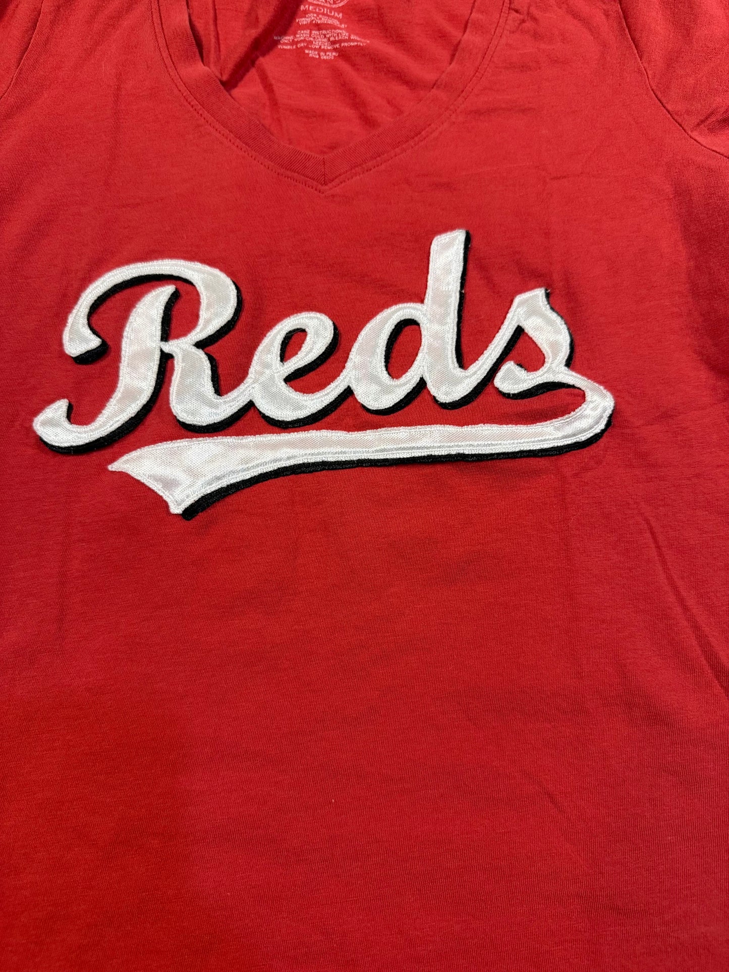 #180 Womens Medium Cincinnati Reds