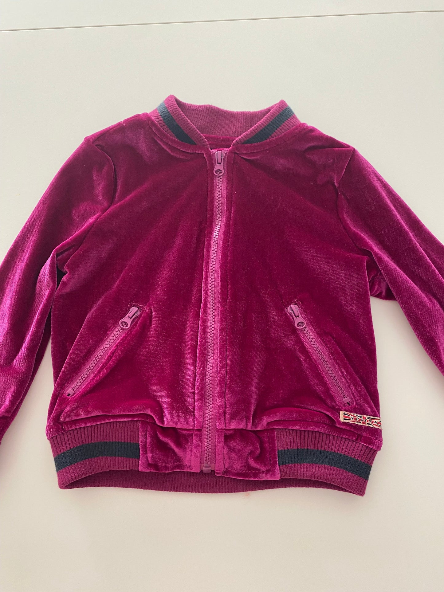 #117- Girls 2T, Hudson magenta velour track jacket, VGUC,*reduced*