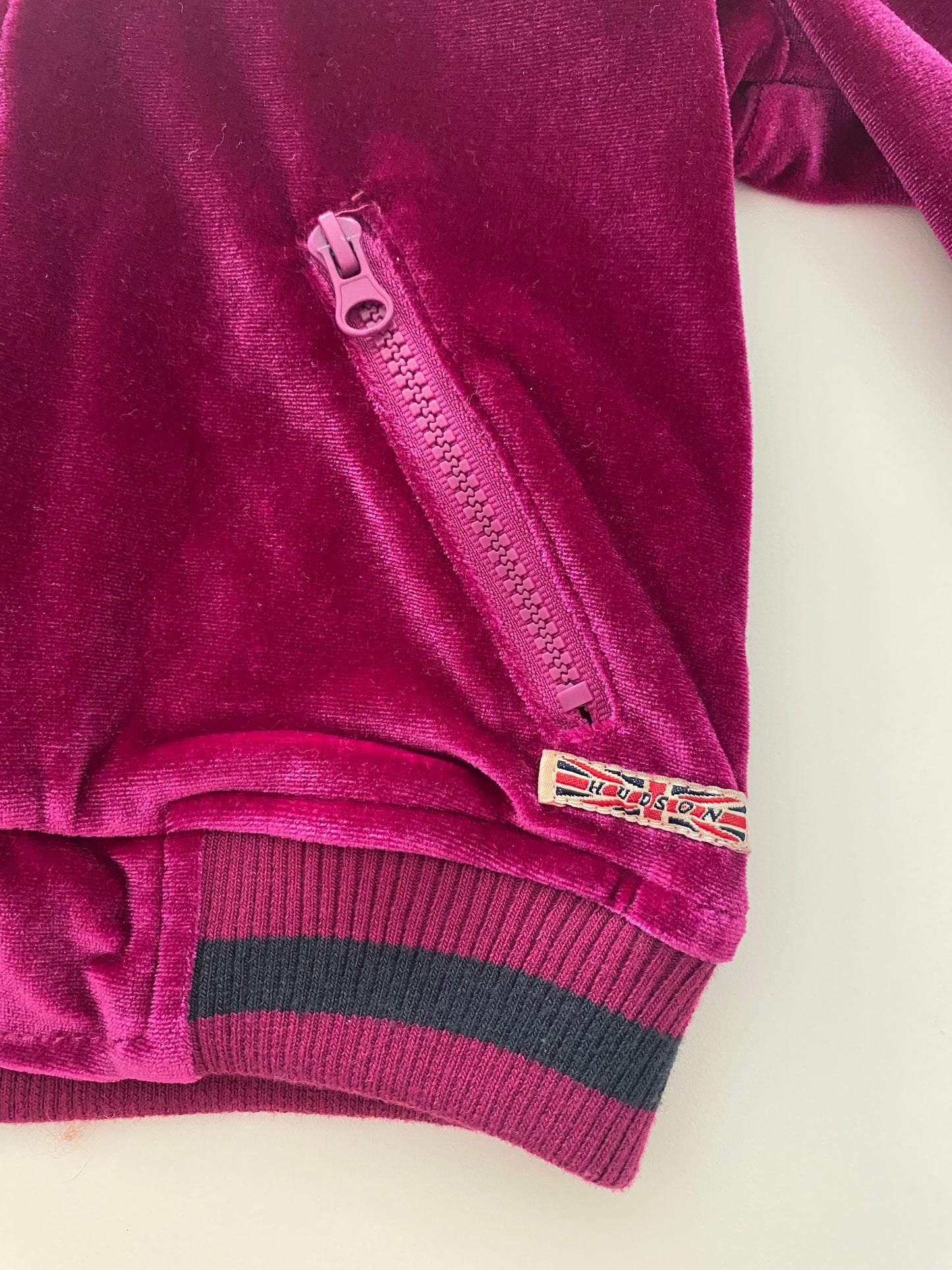 #117- Girls 2T, Hudson magenta velour track jacket, VGUC,*reduced*