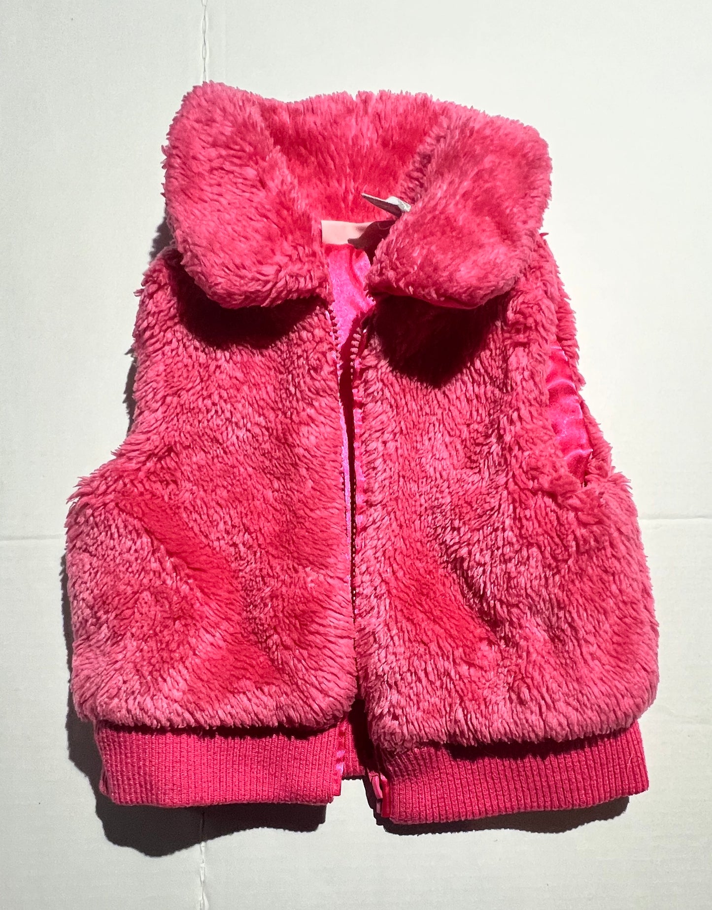 #98 Girls 3T Fuzzy Pink Vest