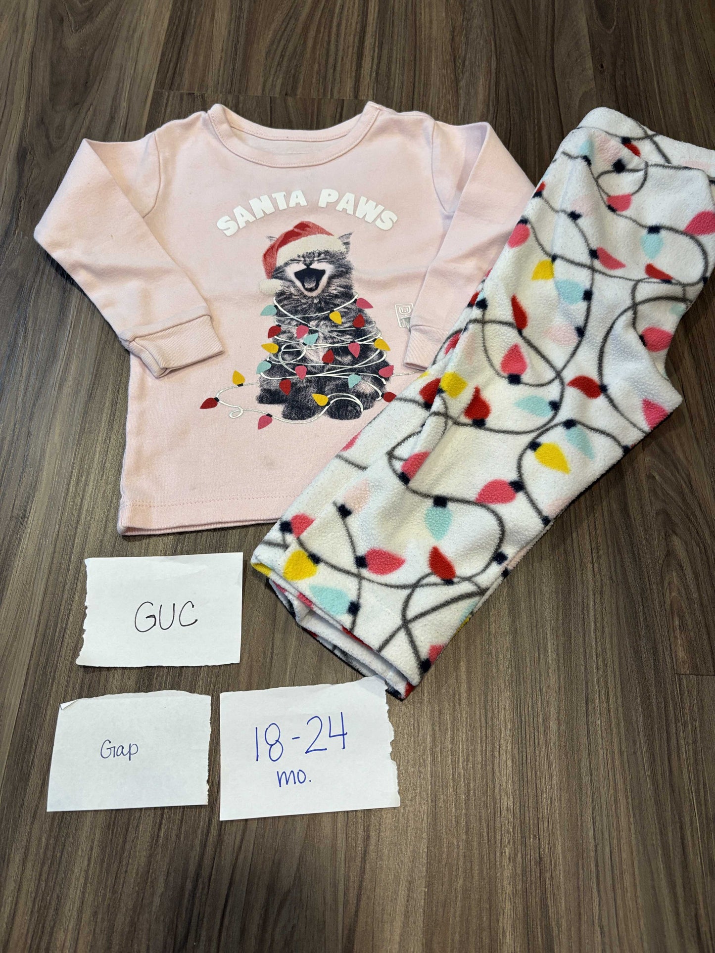 #138 - 18-24 Mo - GUC Gap - Santa Paws PJs (fleece bottoms) - PU 45236