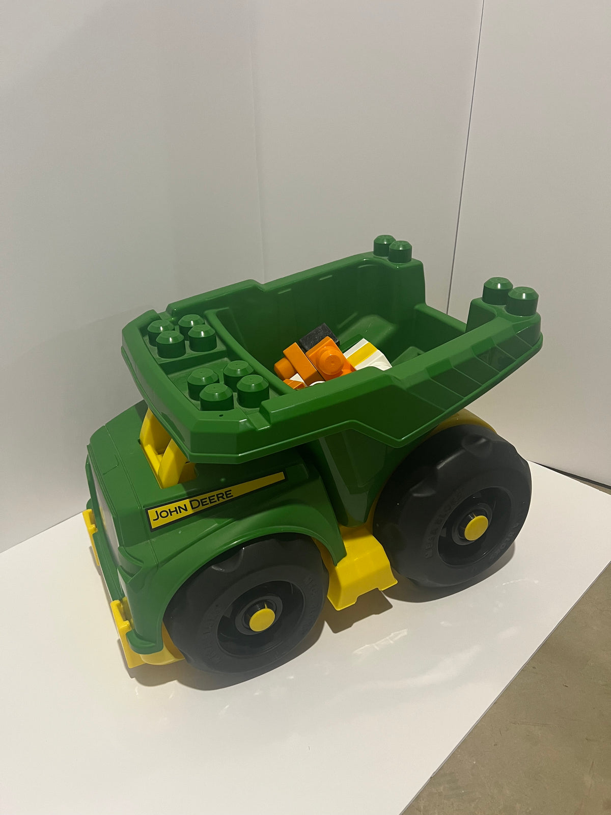 Seller #184 Boys Girls MEGA BLOKS Fisher-Price Building Toy Blocks John Deere Dump Truck