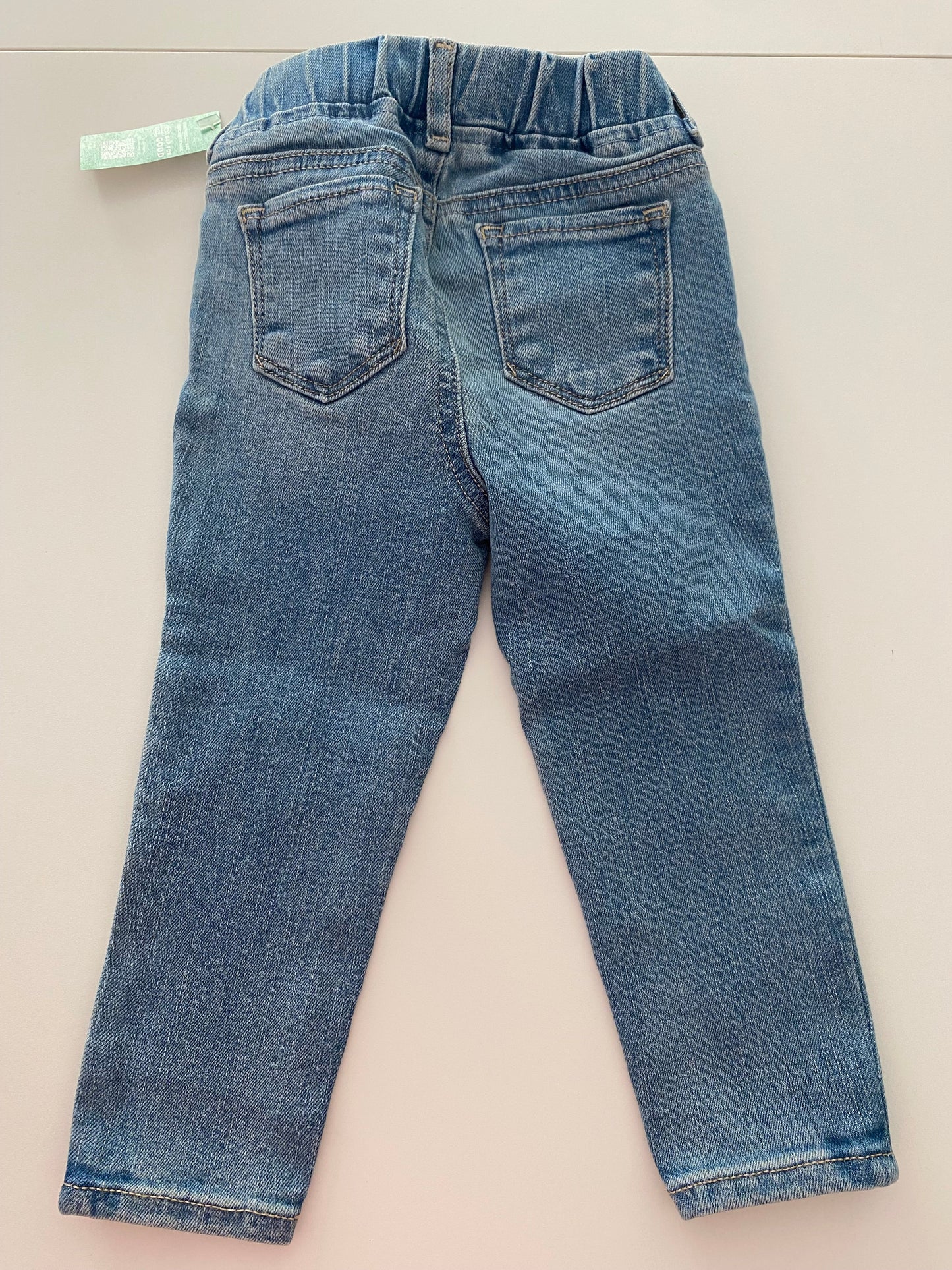 #117- Girls 2T, Gap Distressed Jeans, New,*reduced*