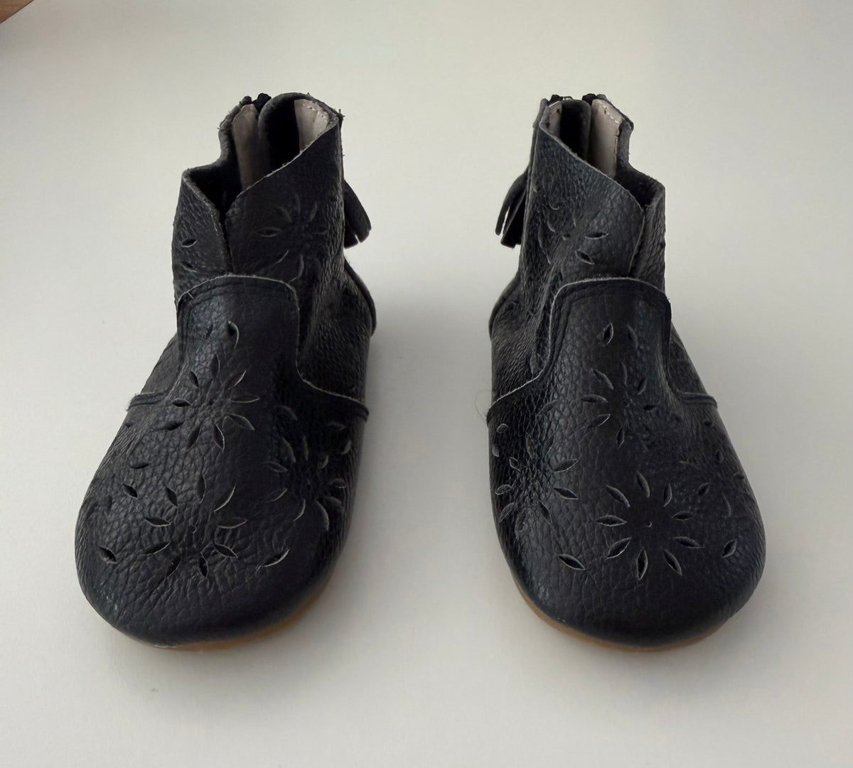#117, Girls shoes 18-24M, Little Toe Co., black leather boots, EUC