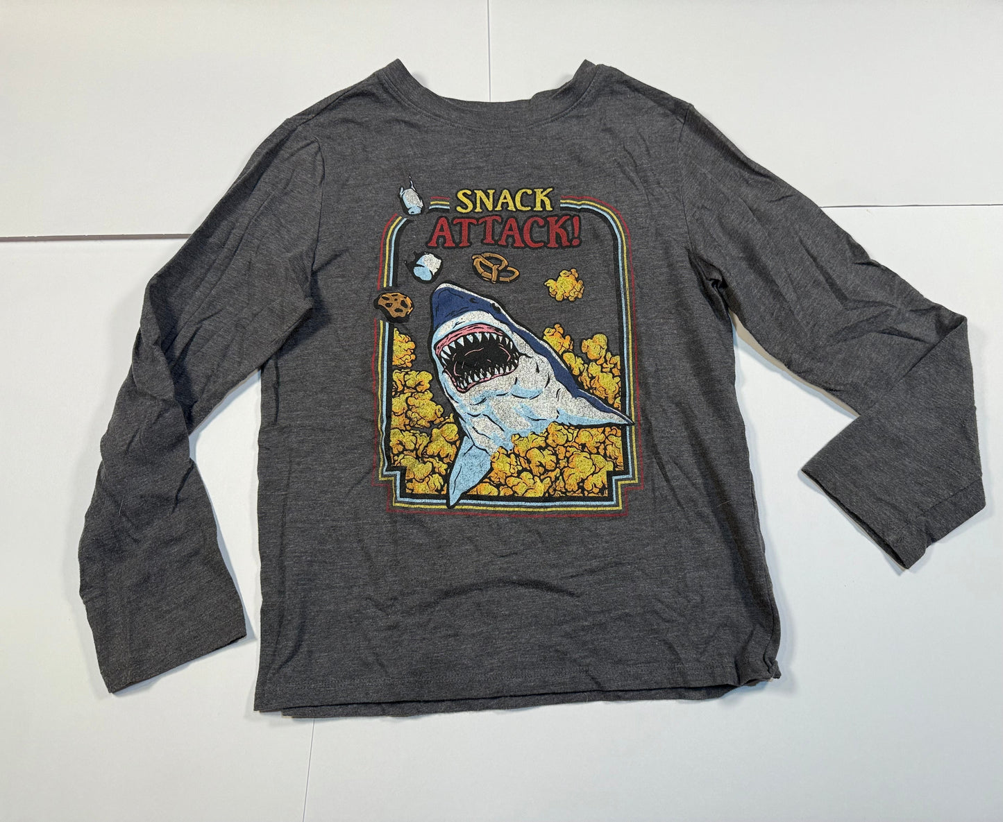 #180 Boys Medium 8 Cat & Jack Long Sleeve Bundle- Skate Bear and Snack Attack Shark