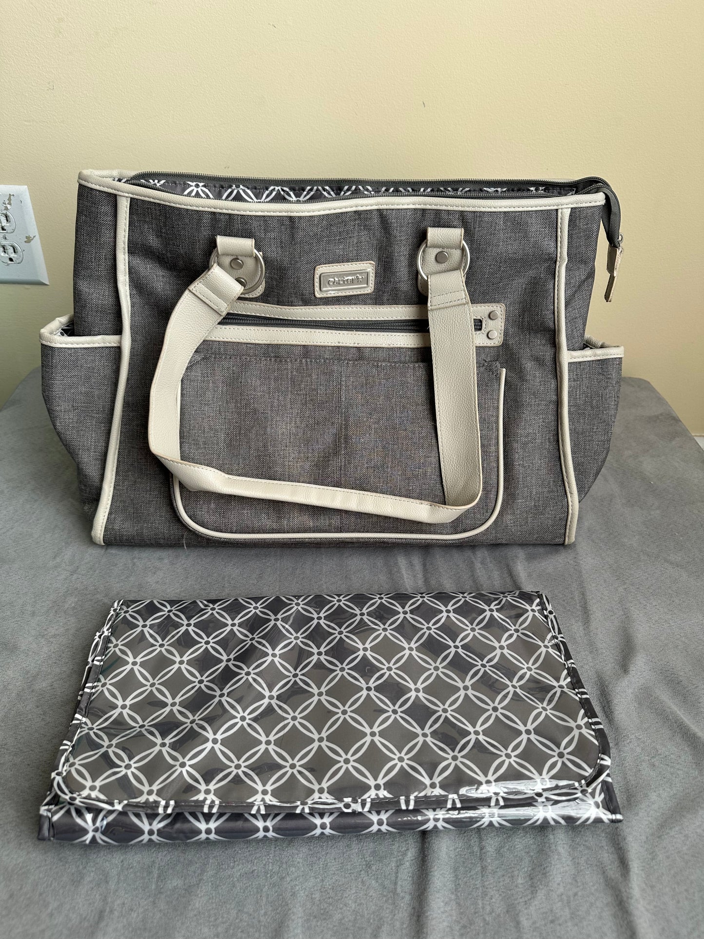 #88 diaper bag euc