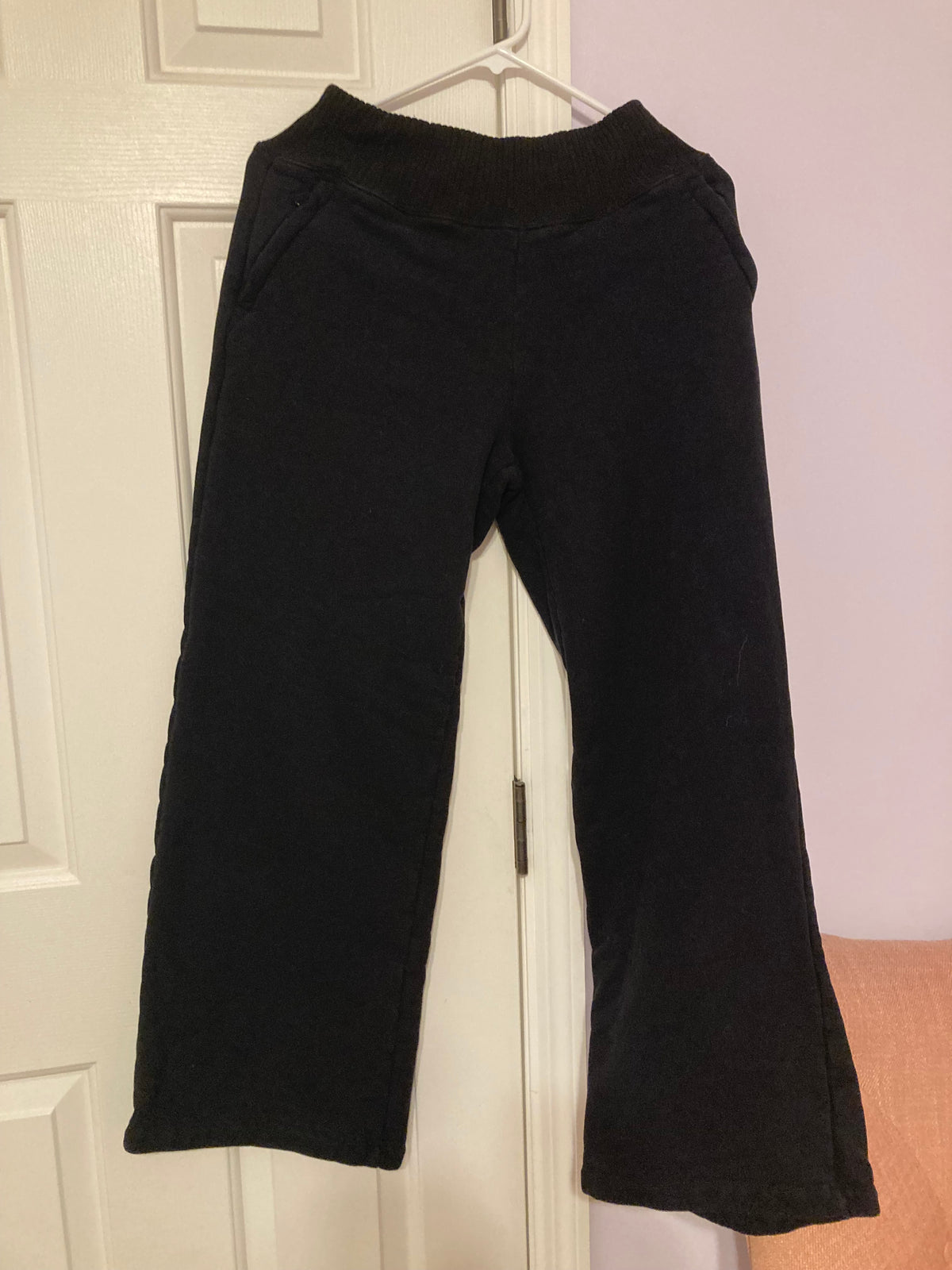 Seller #60 alo Womens Size Medium, Black Serenity Wide Leg Sweatpant