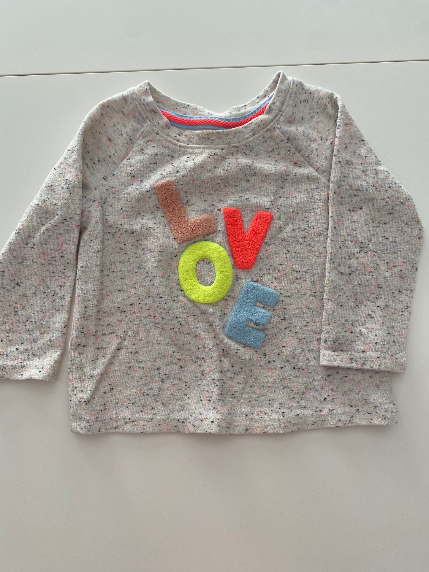 #117- Girls 18M, Cat & Jack Cream Unicorn and Love sweatshirt bundle, GUC