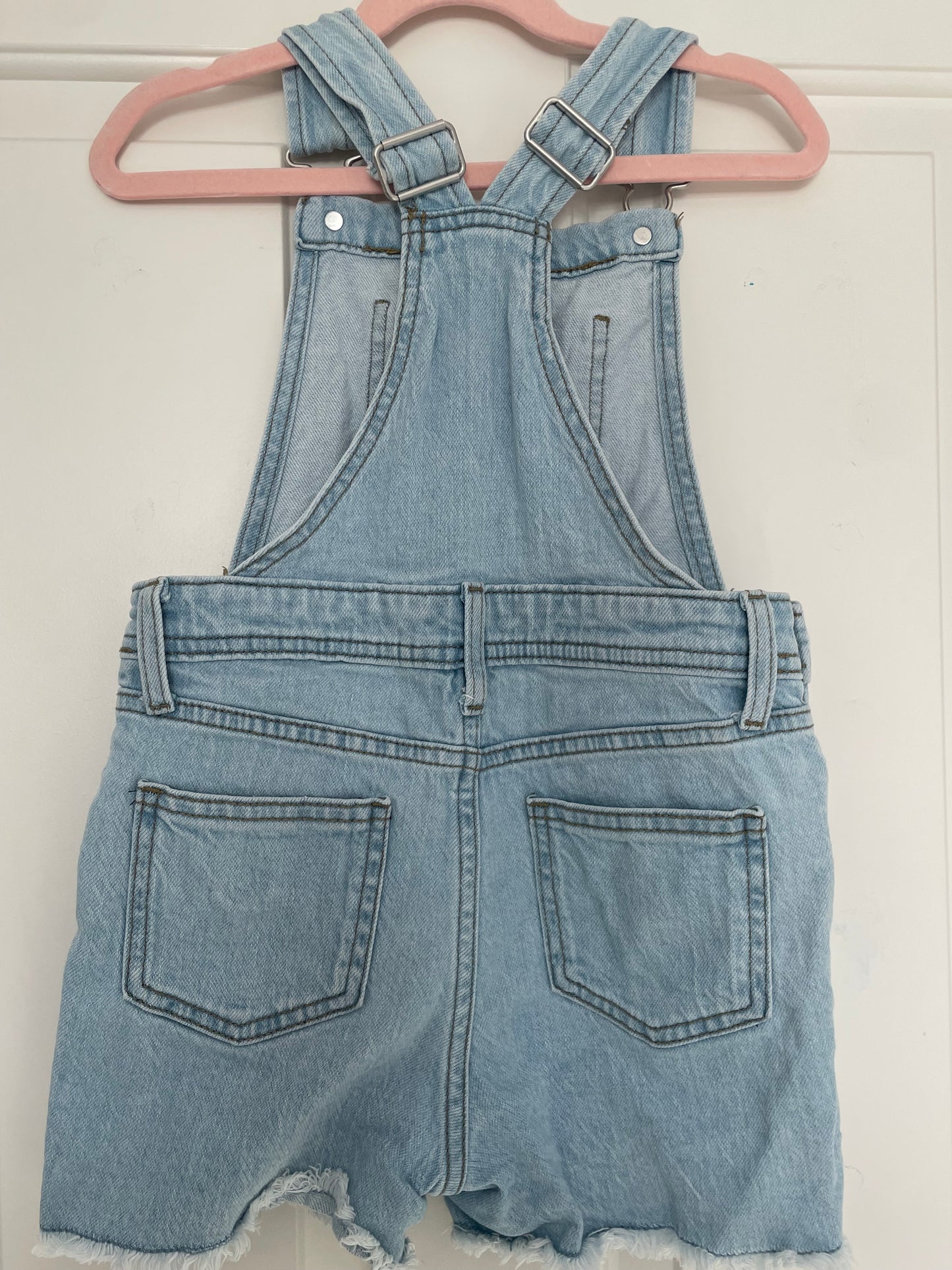 #5 Girls Cat and Jack white wash overall short, size 6/6x