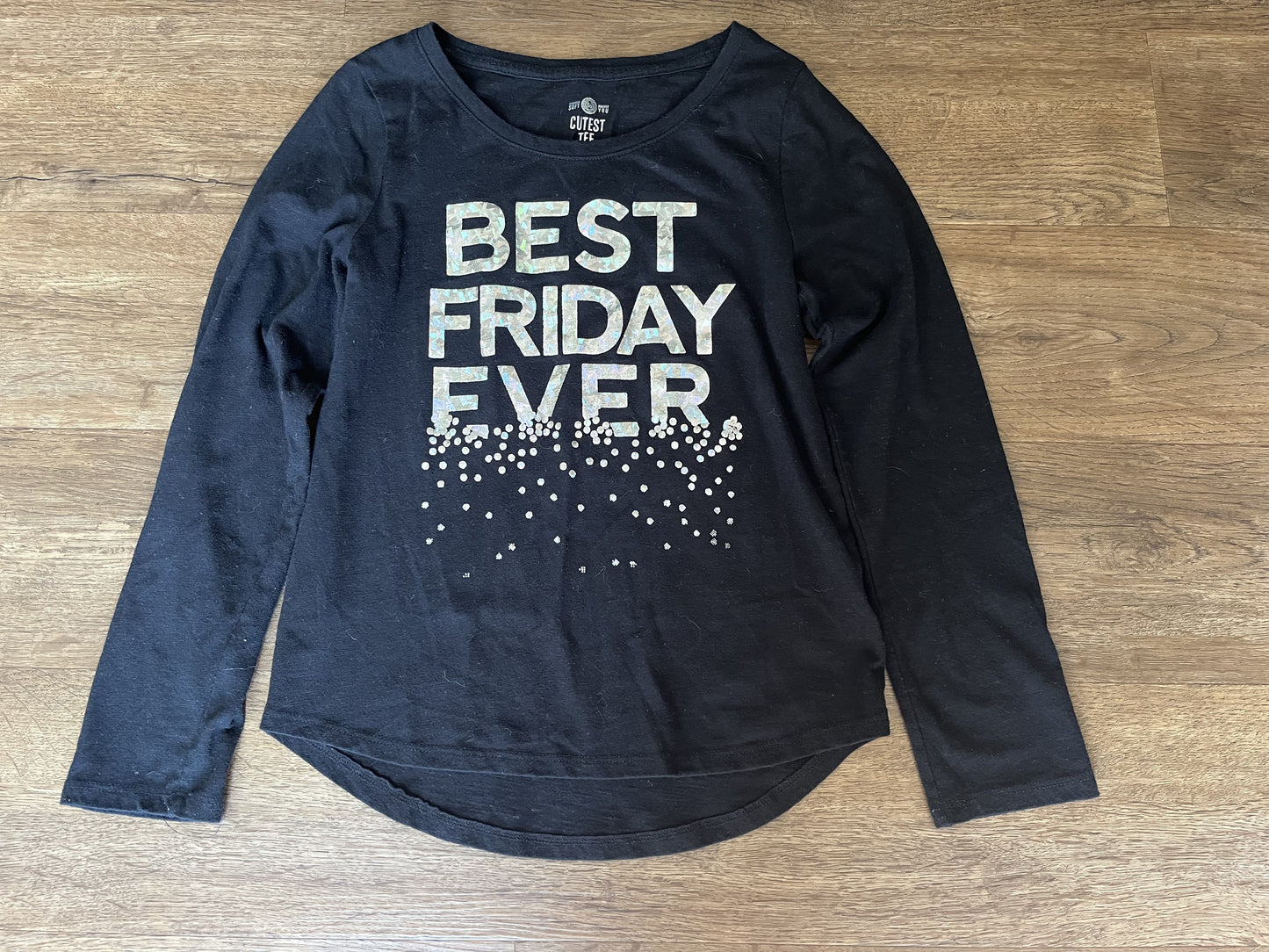 #124 VGUC SO Black Graphic Long Sleeve Tee Girls Size 10