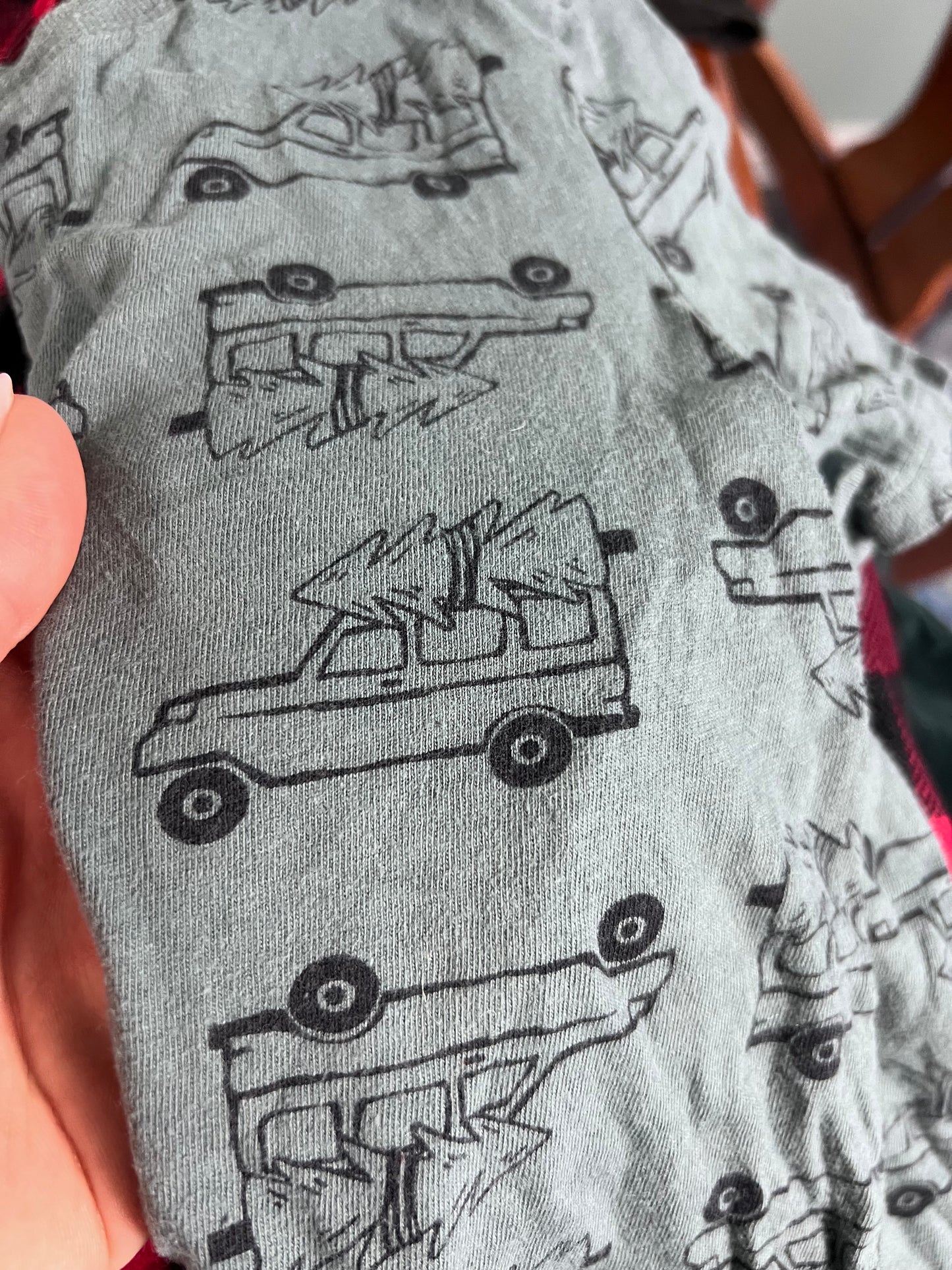 #66 5T Old Navy holiday truck t-shirt, GUC