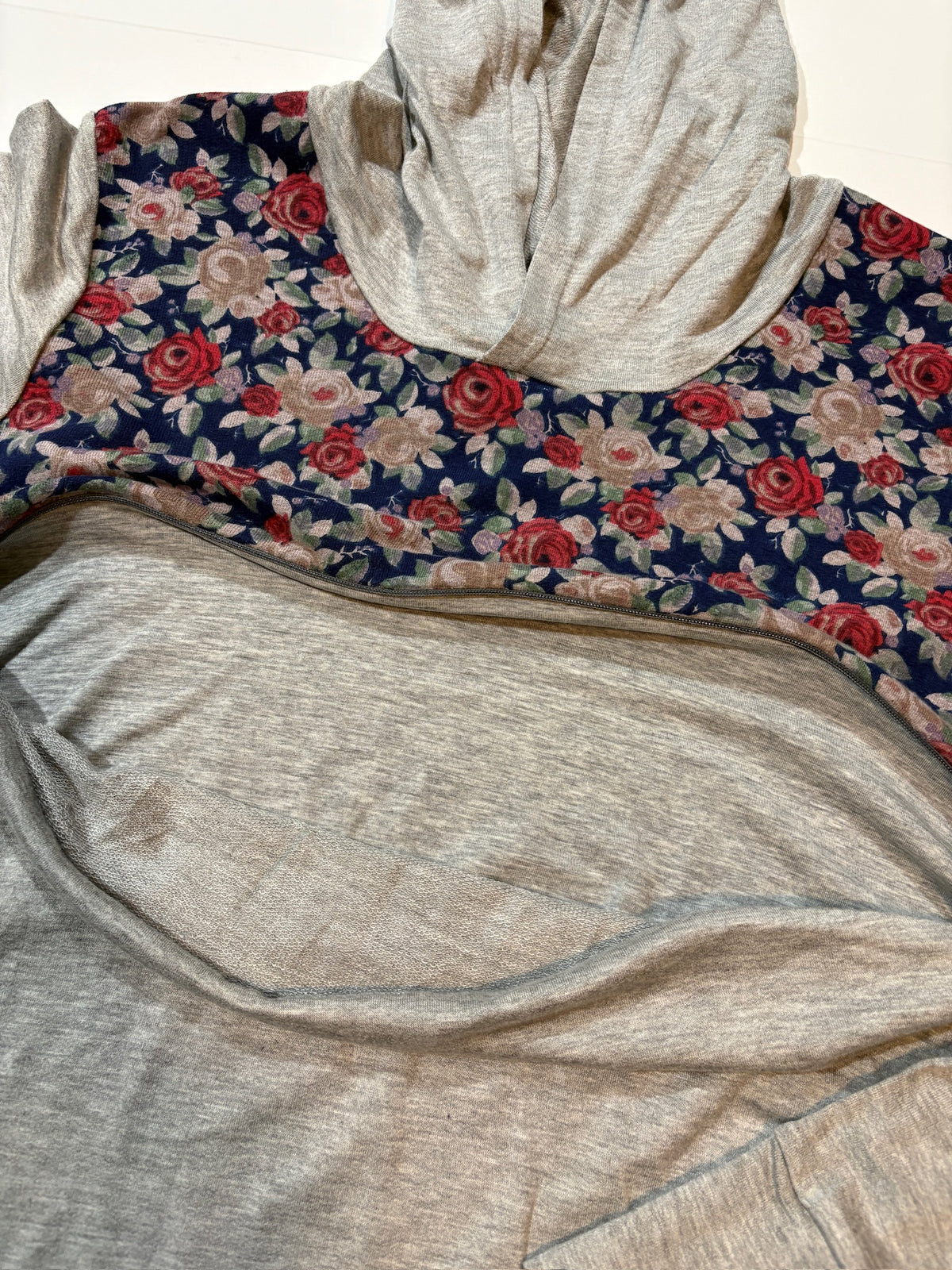 Seller #105 - Women's Medium Gray Floral Nursing Hoodie EUC
