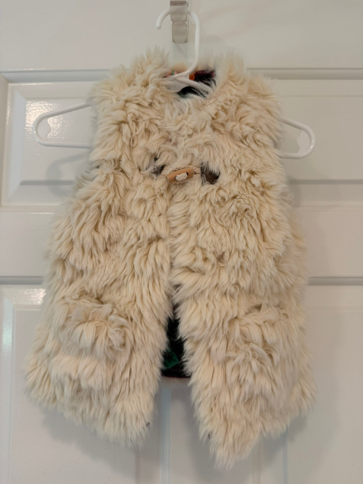 #85 Matilda Jane Reversible Floral Velvet and Faux Fur Vest, Girls 12-18m`