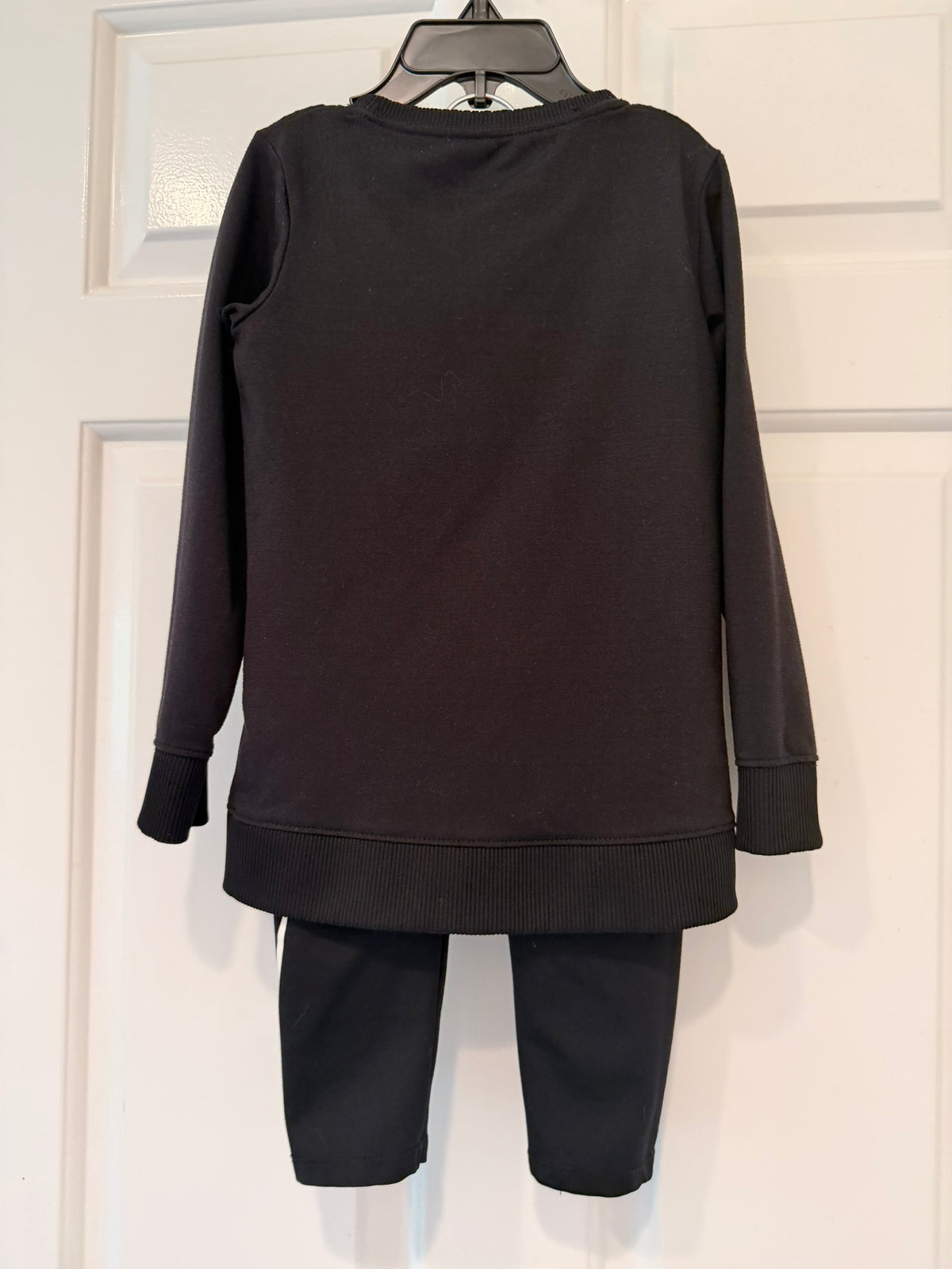#85 Nike Black Long Sleeve Pant Set with Metallic Swish, Girls 2T