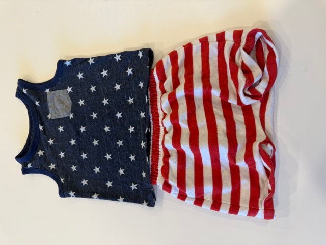 #181 - Old Navy - Navy tank with white stars and red/white striped shorts Toddler Boys SIZE 12–18 months#181 - Old Navy - Navy tank with white stars and red/white striped shorts Toddler Boys SIZE 12–18 months