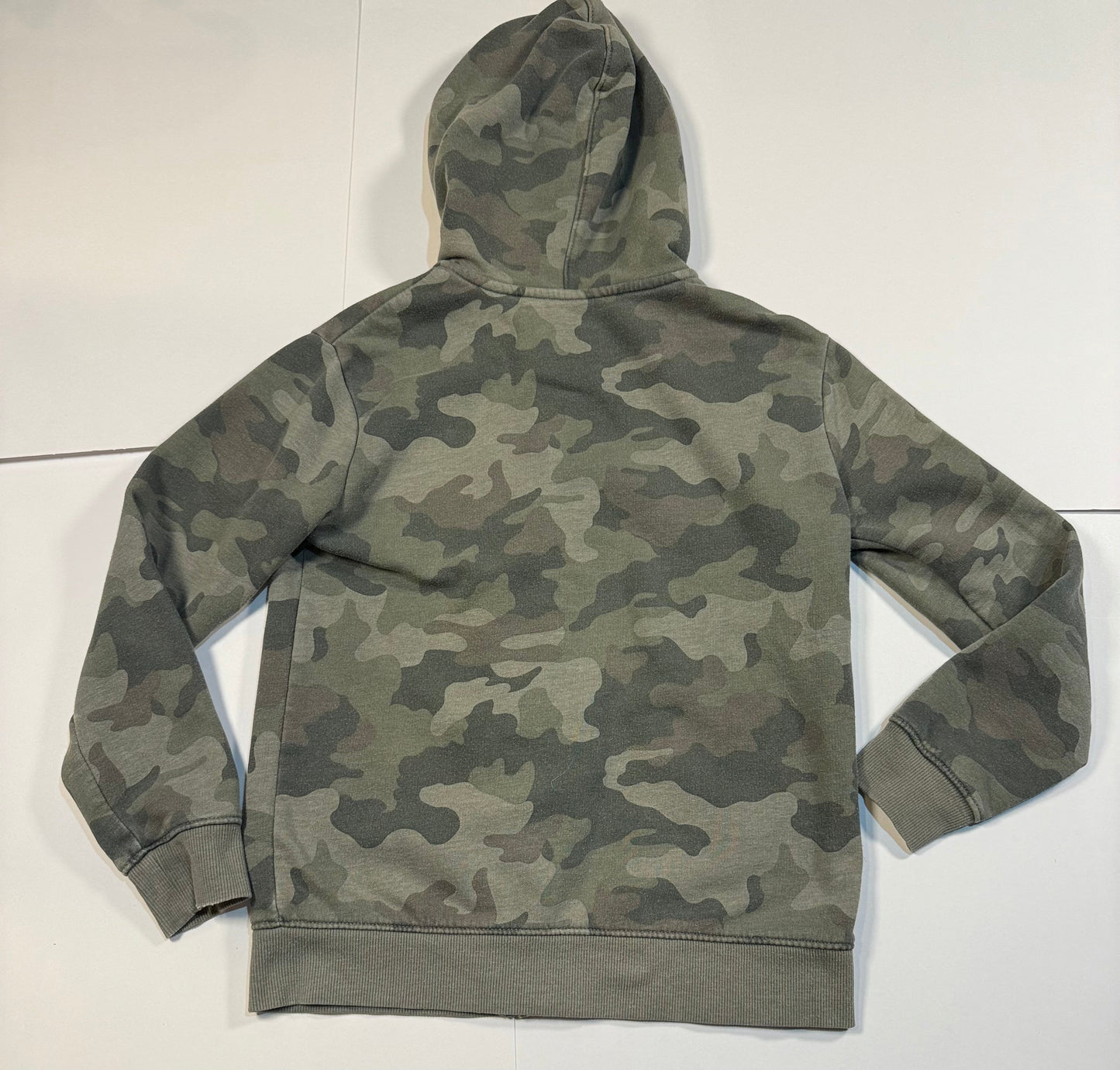 #180 Boys Medium 8 Cat & Jack Camo Bundle Long Sleeve Shirt, Hoodie and Sweat pant Joggers with Pockets and Functional Drawstring