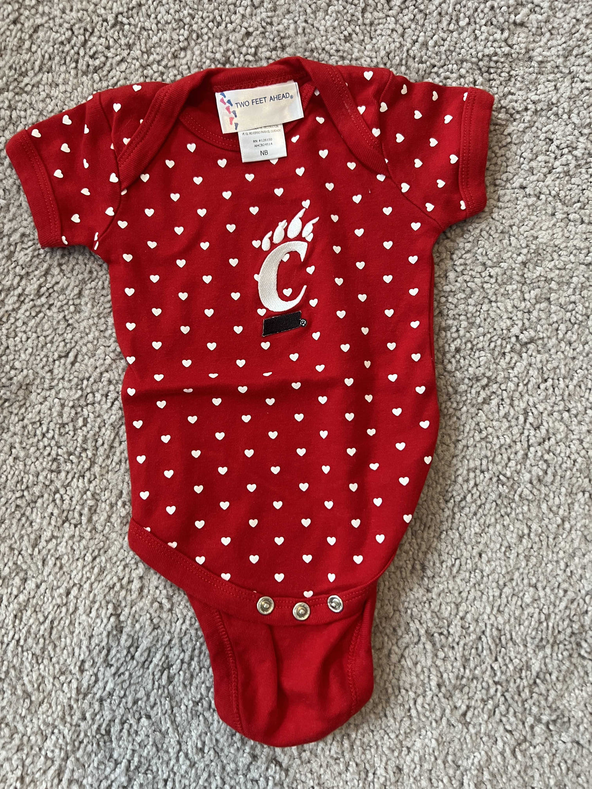 #138 - VGUC NB UC Bearcats Onesie (hearts)