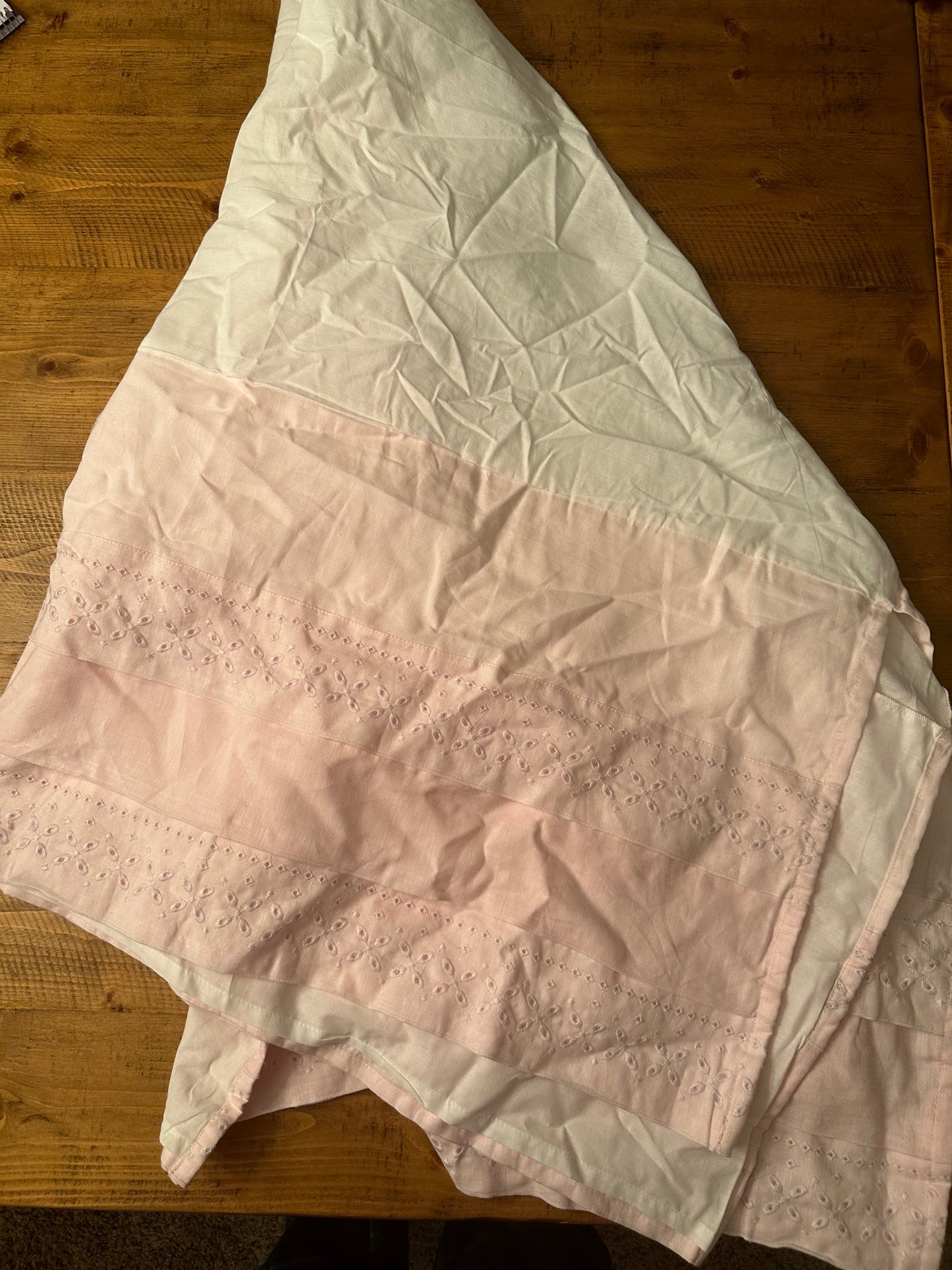 #88 pottery barn baby crib quilt and ruffle crib skirt in baby pink NWT