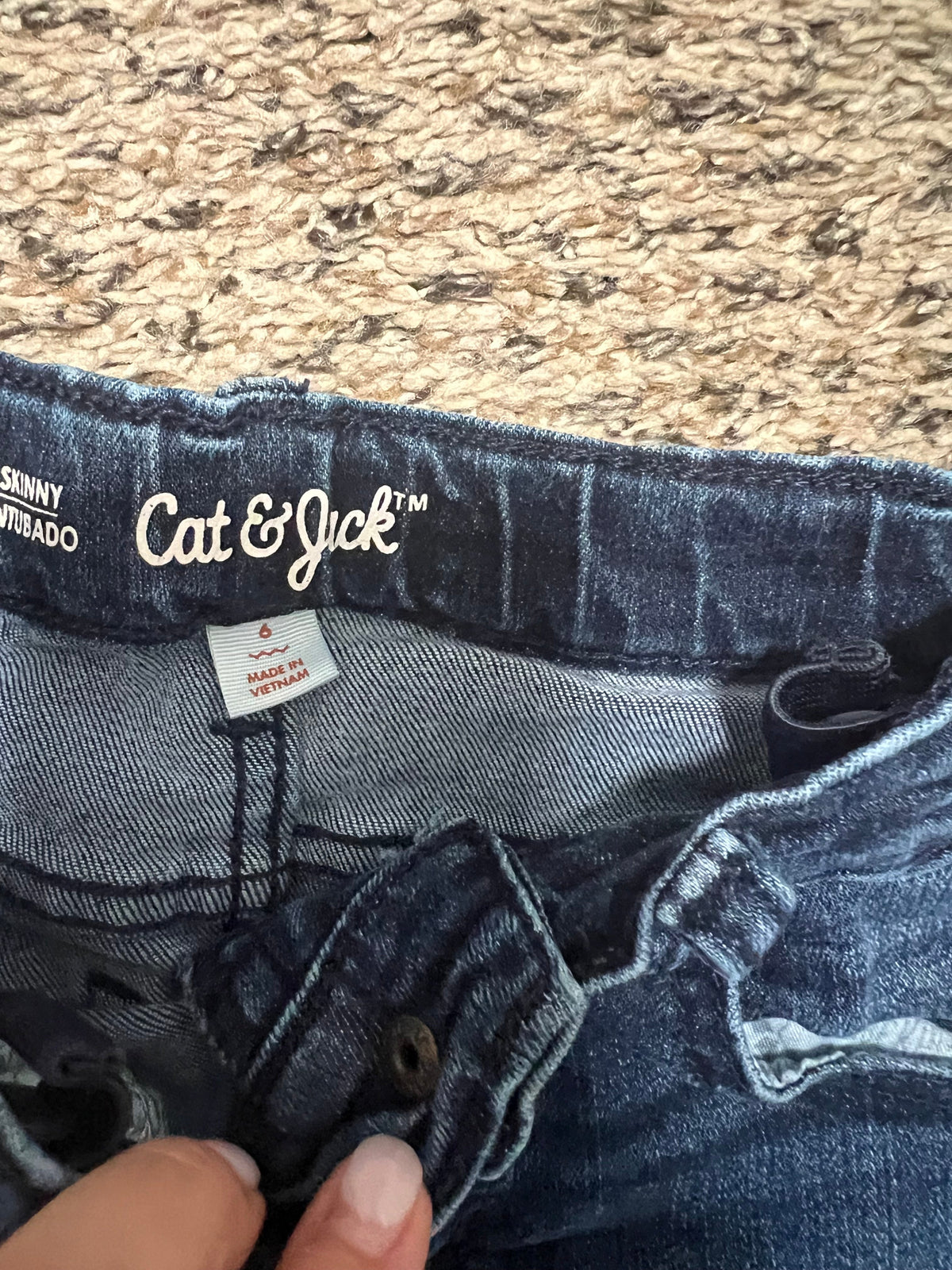 Seller #184 Girls size 6 Cat & Jack jeans with adjustable waist - skinny