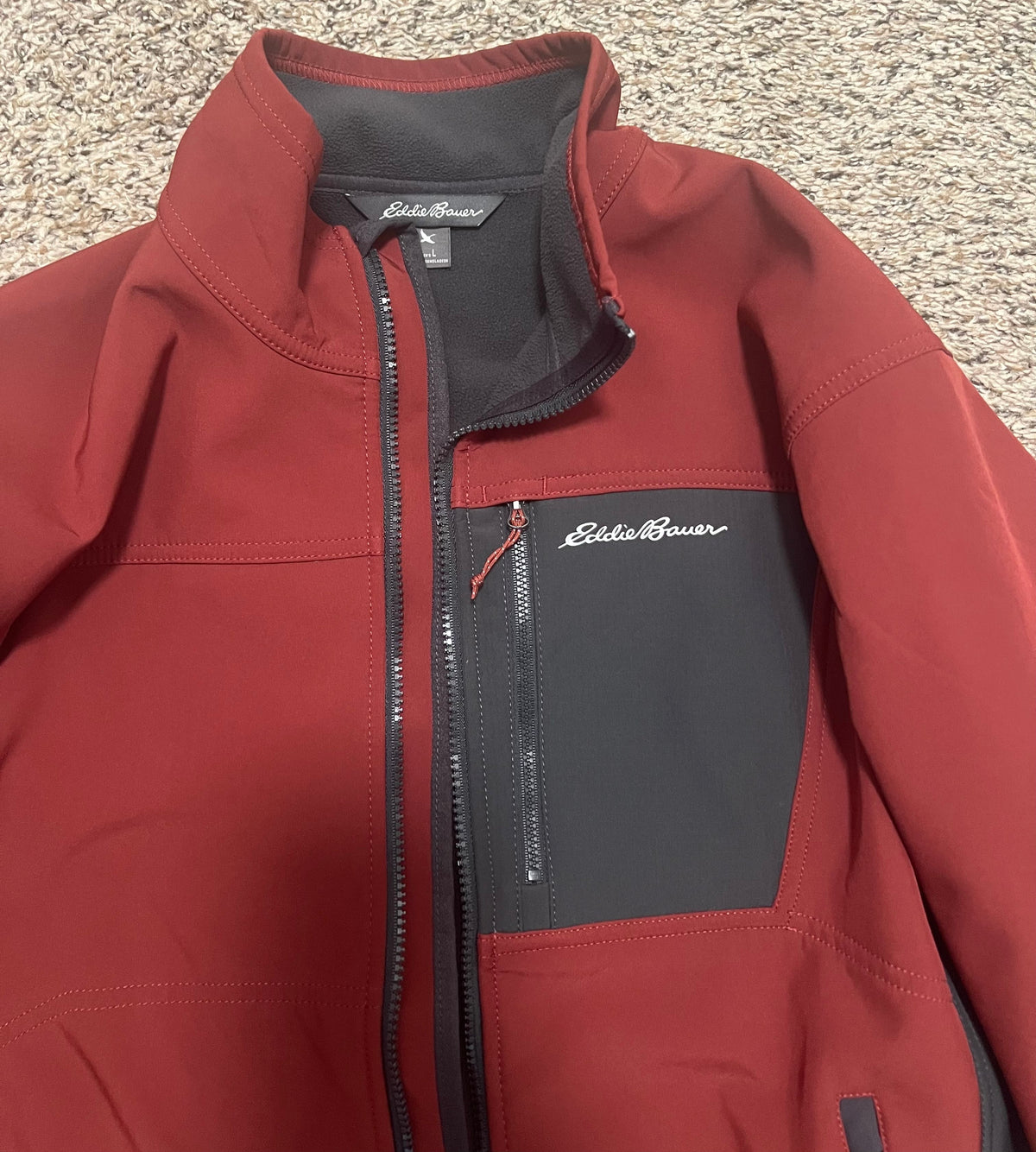 Seller #184 Men’s Large burgandy Eddie Bauer Zip up light jacket
