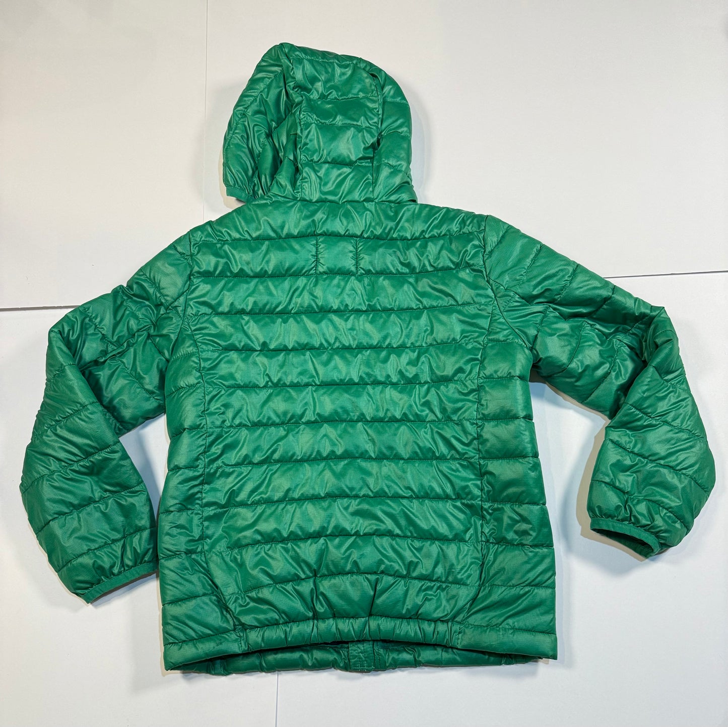 #180 Unisex Boys/Girls 8-9 Primary Green Puffer Jacket (1 of 2 available)