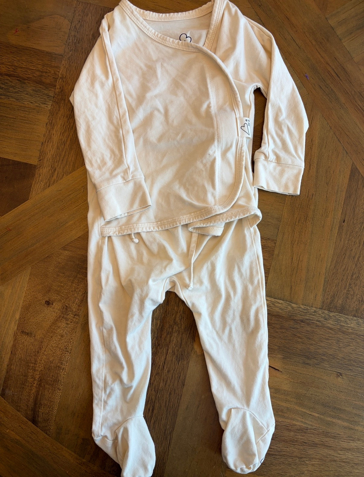 Seller 22 bonsie baby skin to skin sleeper 6-9 month