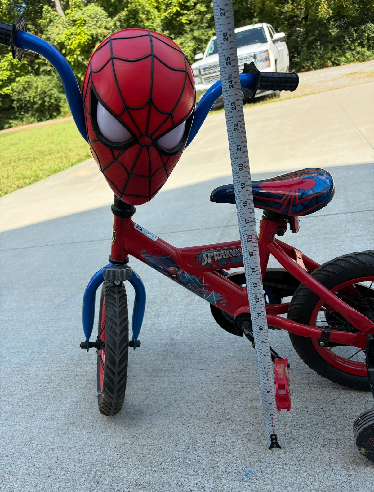 #46 Spidey Bike 16in see pictures for measurements euc outgrew super quick