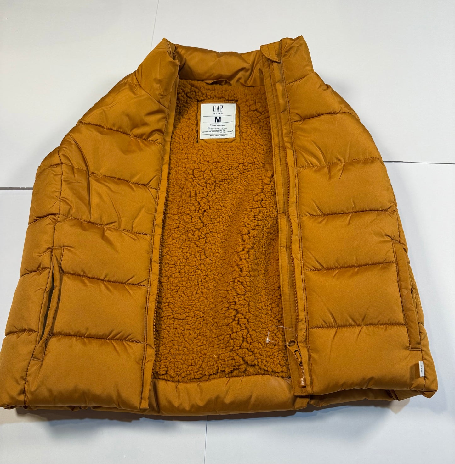 #180 Boys Medium (8) Gap Kids NWOT Gold Puffer Vest