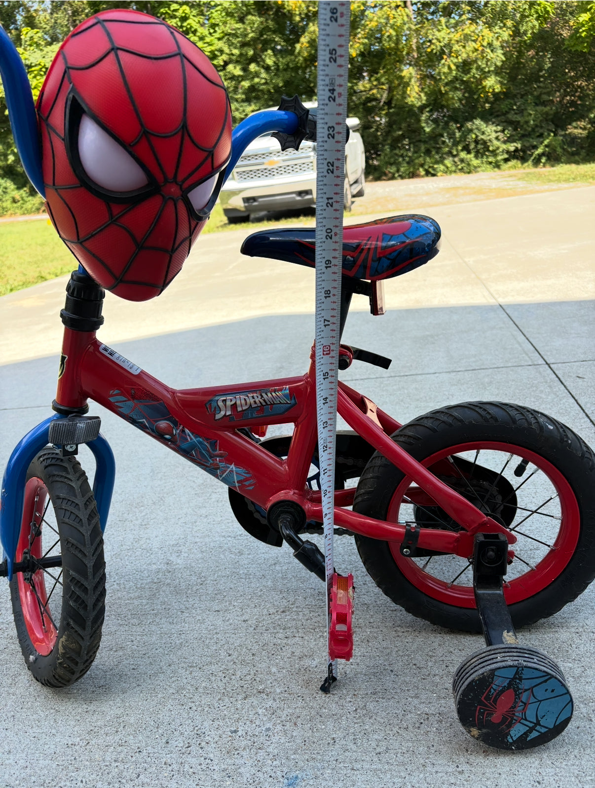 #46 Spidey Bike 16in see pictures for measurements euc outgrew super quick
