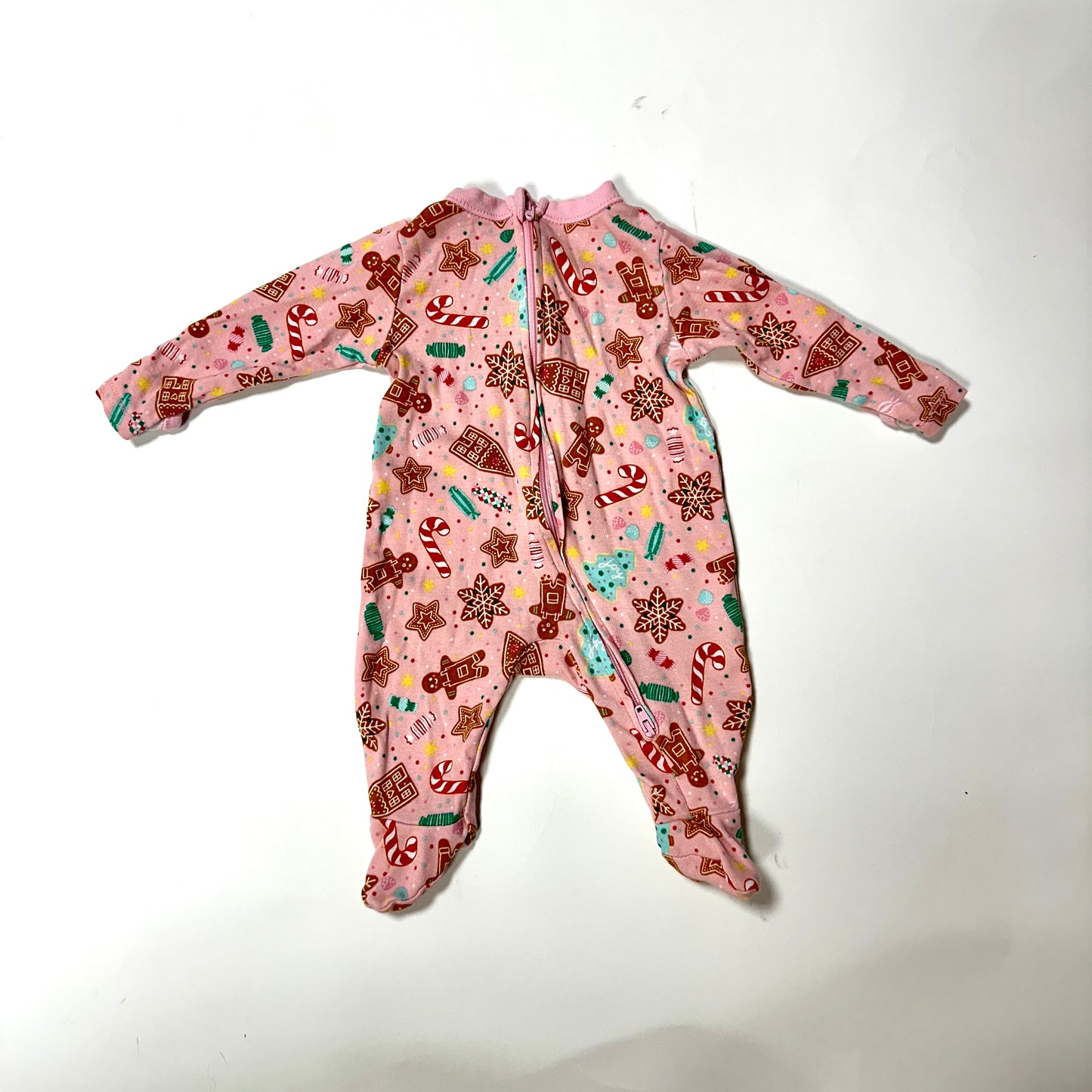 #87 old navy 0-3 month holiday Pajamas