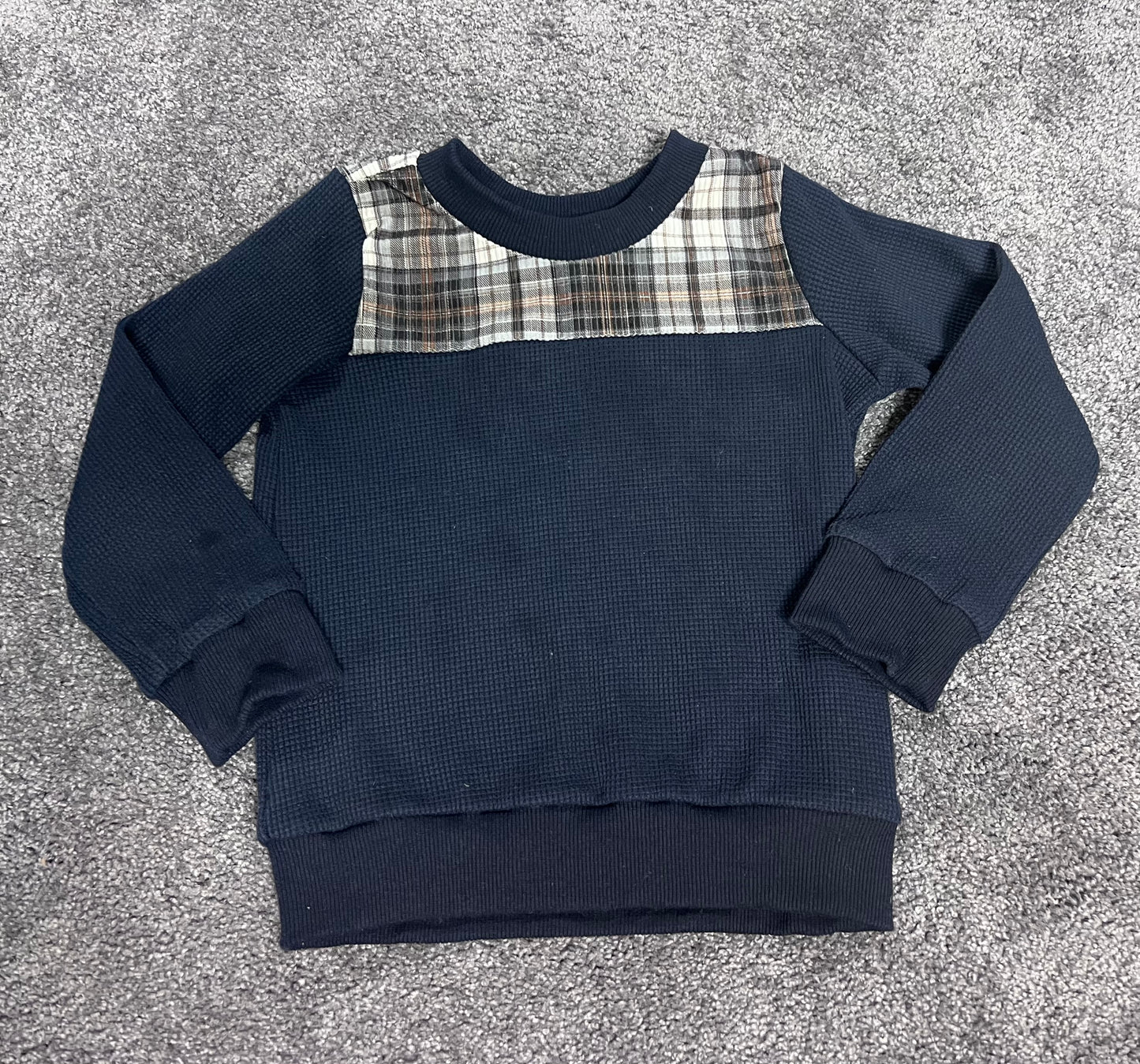 #66 Size 6 Mayhem navy waffle sweater with plaid shoulder detail, VGUC