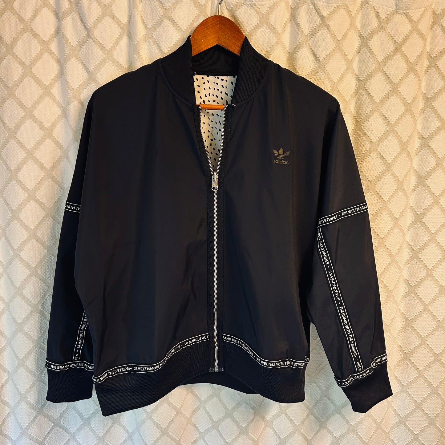 #18 Reduced! Adidas women’s reversible navy jacket women’s size S/M
