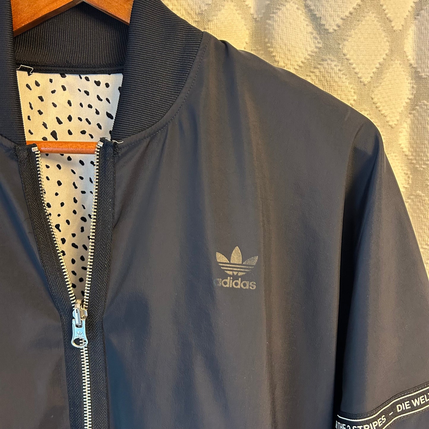 #18 Reduced! Adidas women’s reversible navy jacket women’s size S/M