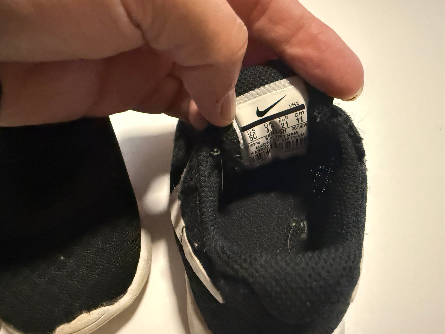 Seller #2 - Nike Shoes - Size 5