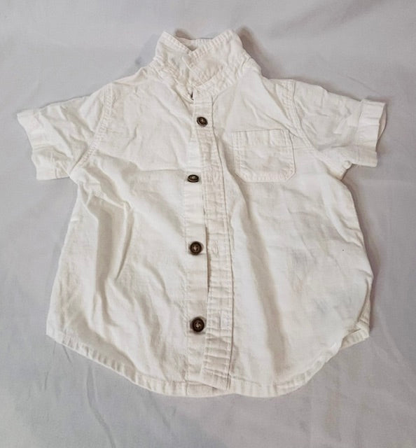 #90 Carter’s corduroy overalls with Old Navy button-down shirt Overalls are size 12 months Shirt is size 12–18 months