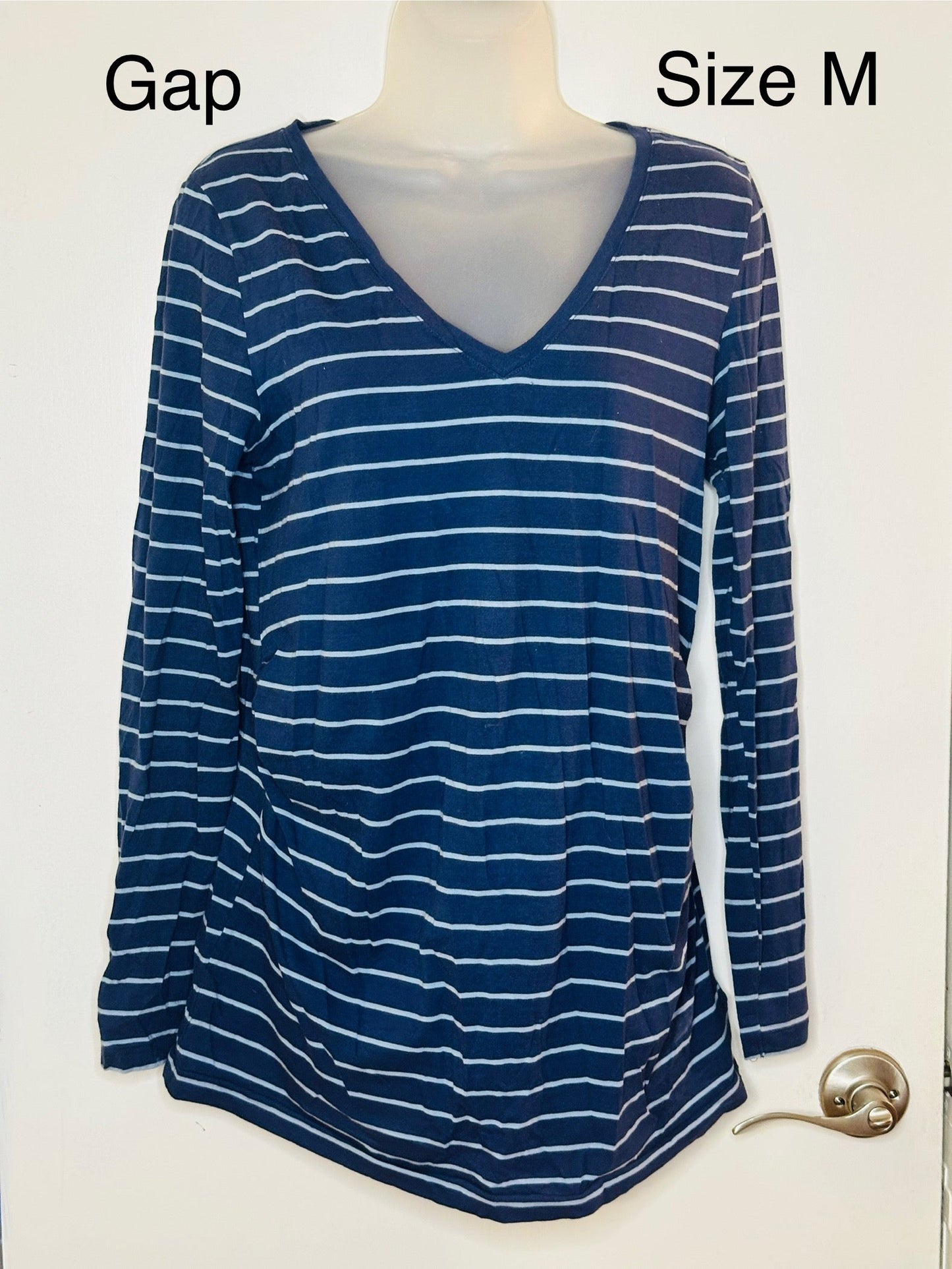 #186 Gap Maternity Striped Shirt - size M - EUC