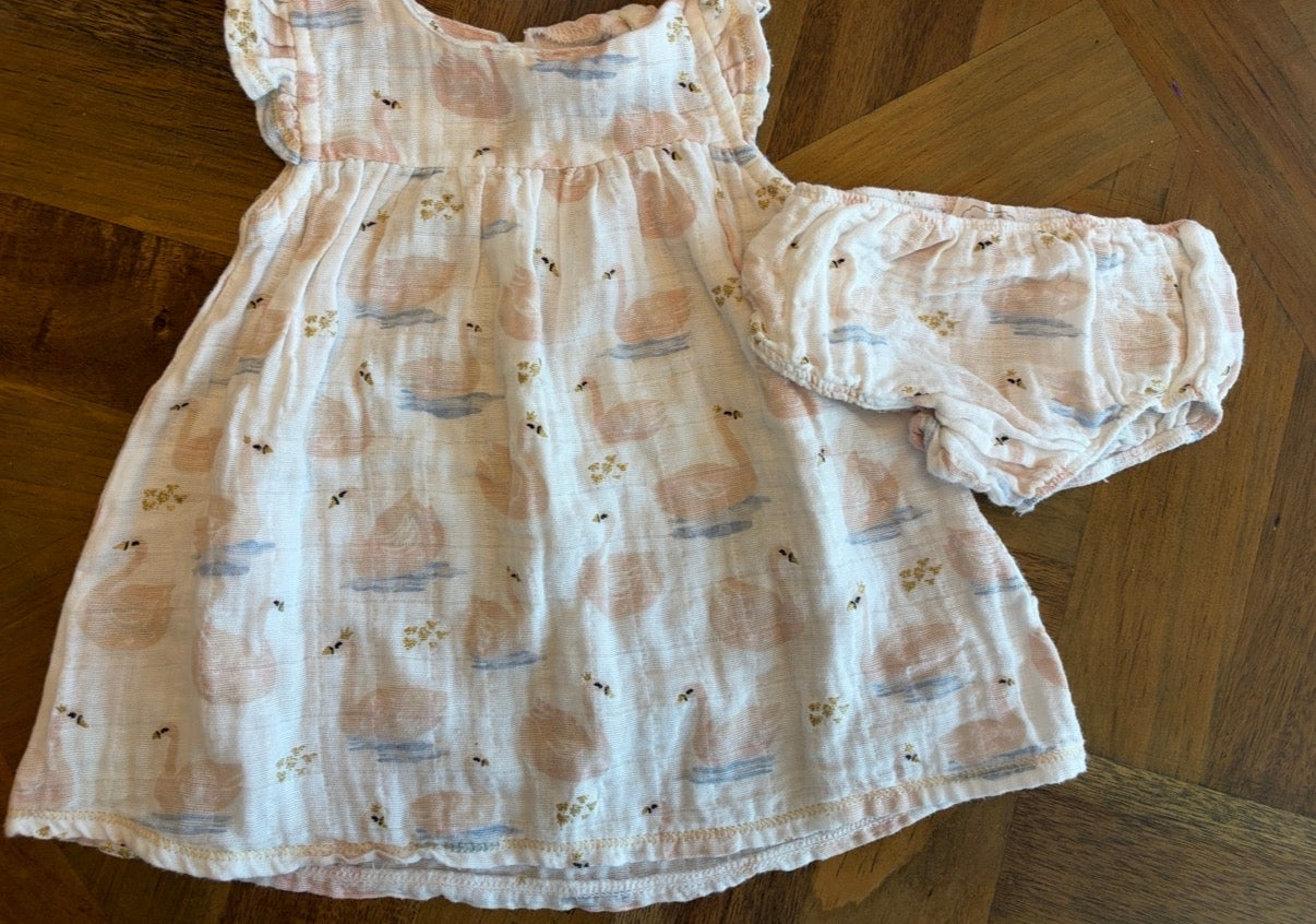 Seller 22 Mud Pie swan print 9-12 mo muslin dress with bloomers