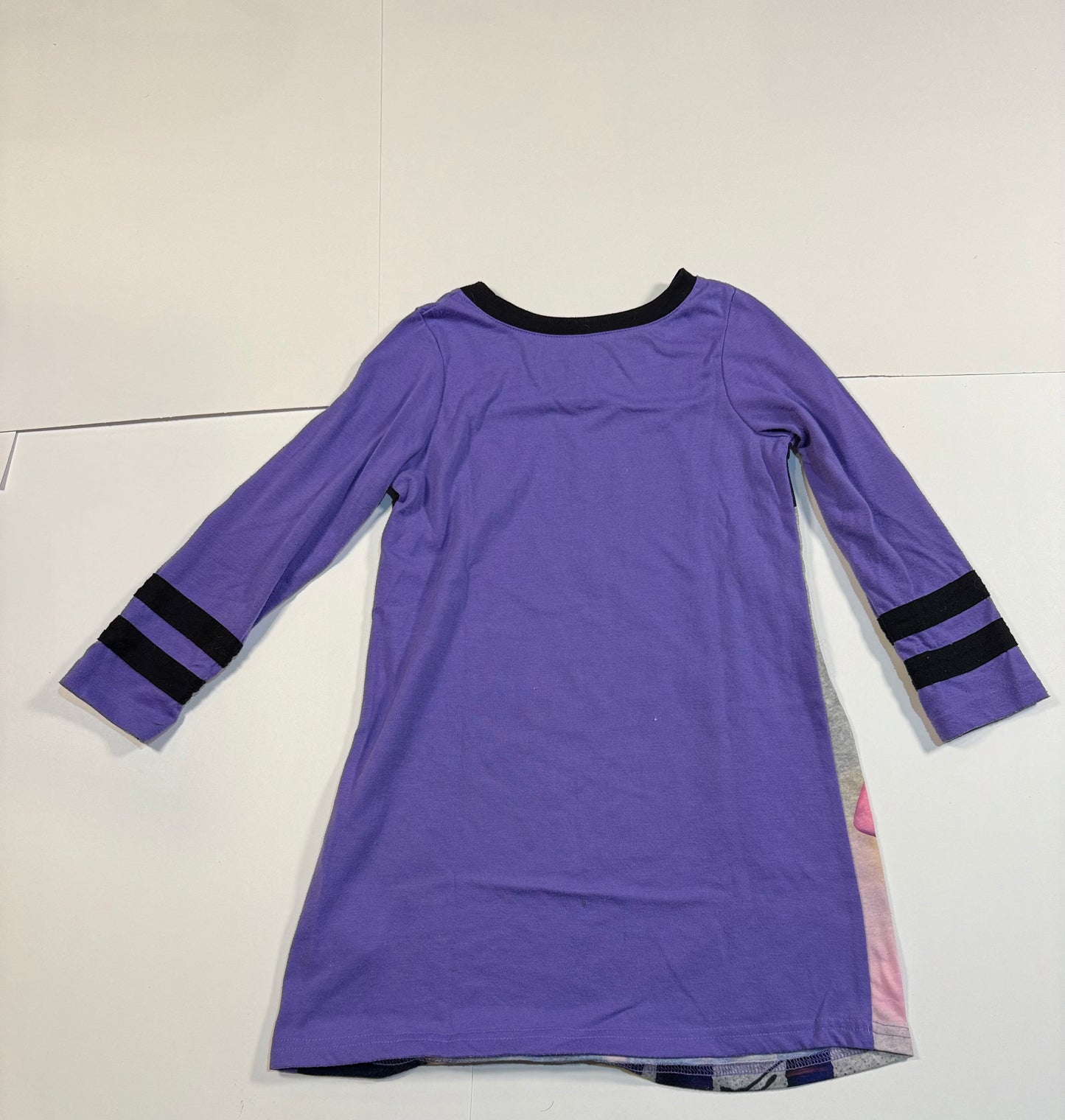 #180 Girls 5 Descendants Nightgown