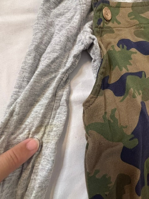 #90 Carter’s 2-piece dinosaur overall outfit Size 18 months