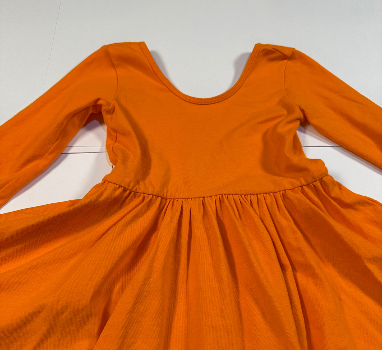 #180 Girls 5 Alice & Ames Orange Long Sleeve Twirl Dress
