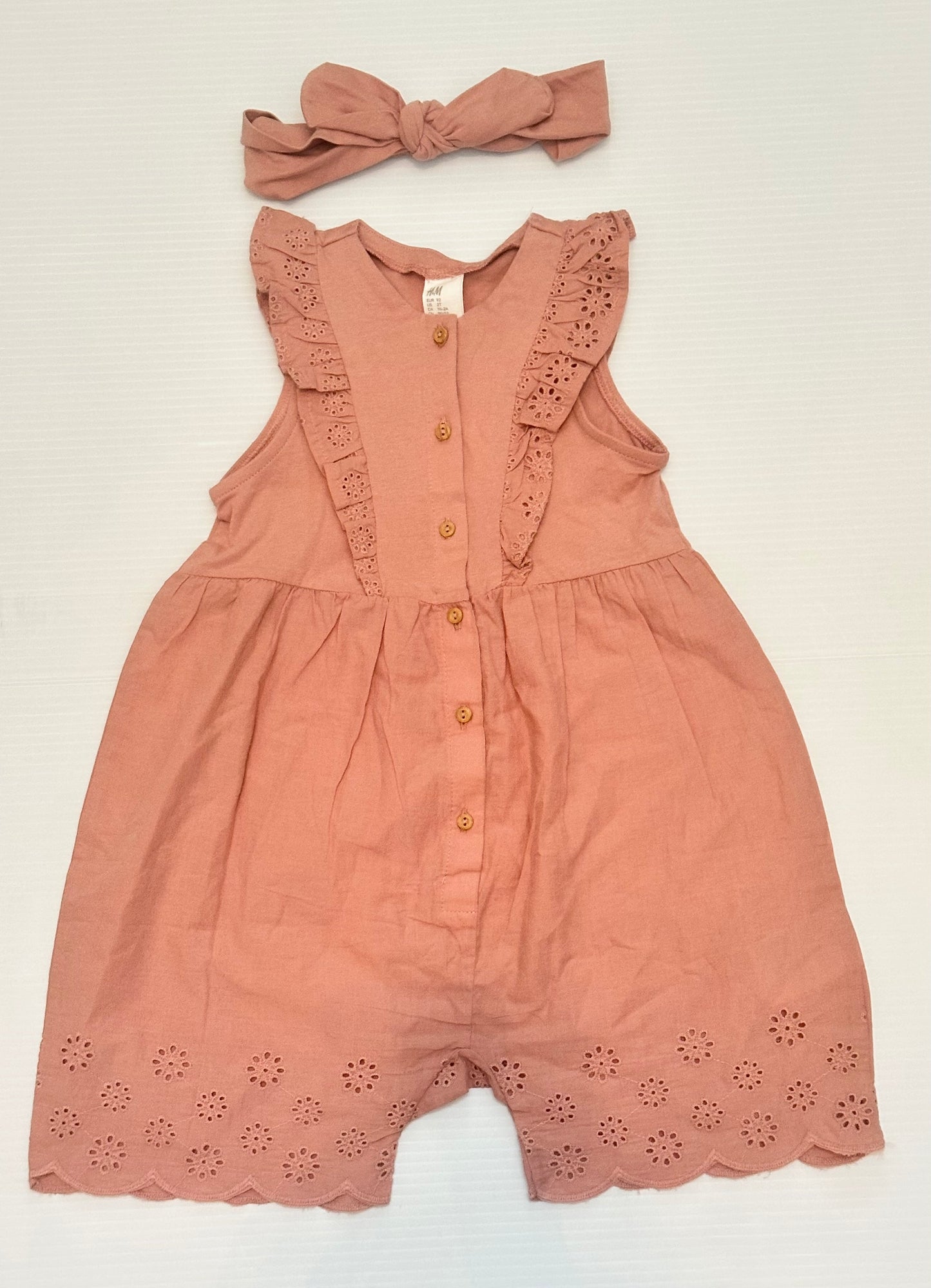 #65 H&M Girls 2T (Runs Big) Blush Eyelet Romper + Headband Bow NWT