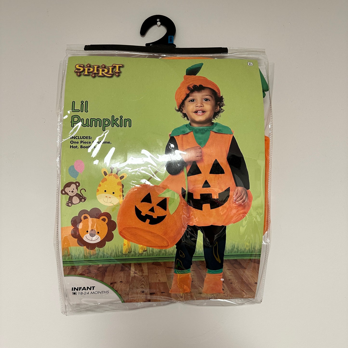 #87 Spirit Halloween pumpkin costume with hat and booties size 18-24 month