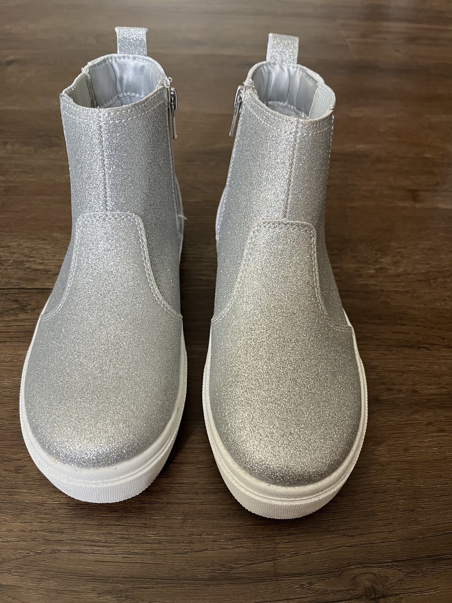 #124 Never Worn Lands' End Silver Glitter Booties Girls Size 2