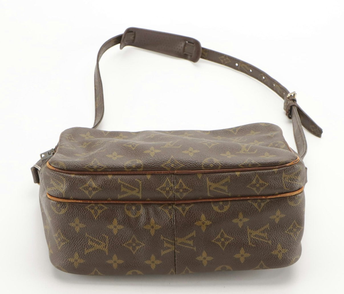 #146 - REDUCED Authentic Louis Vuitton Crossbody Bag