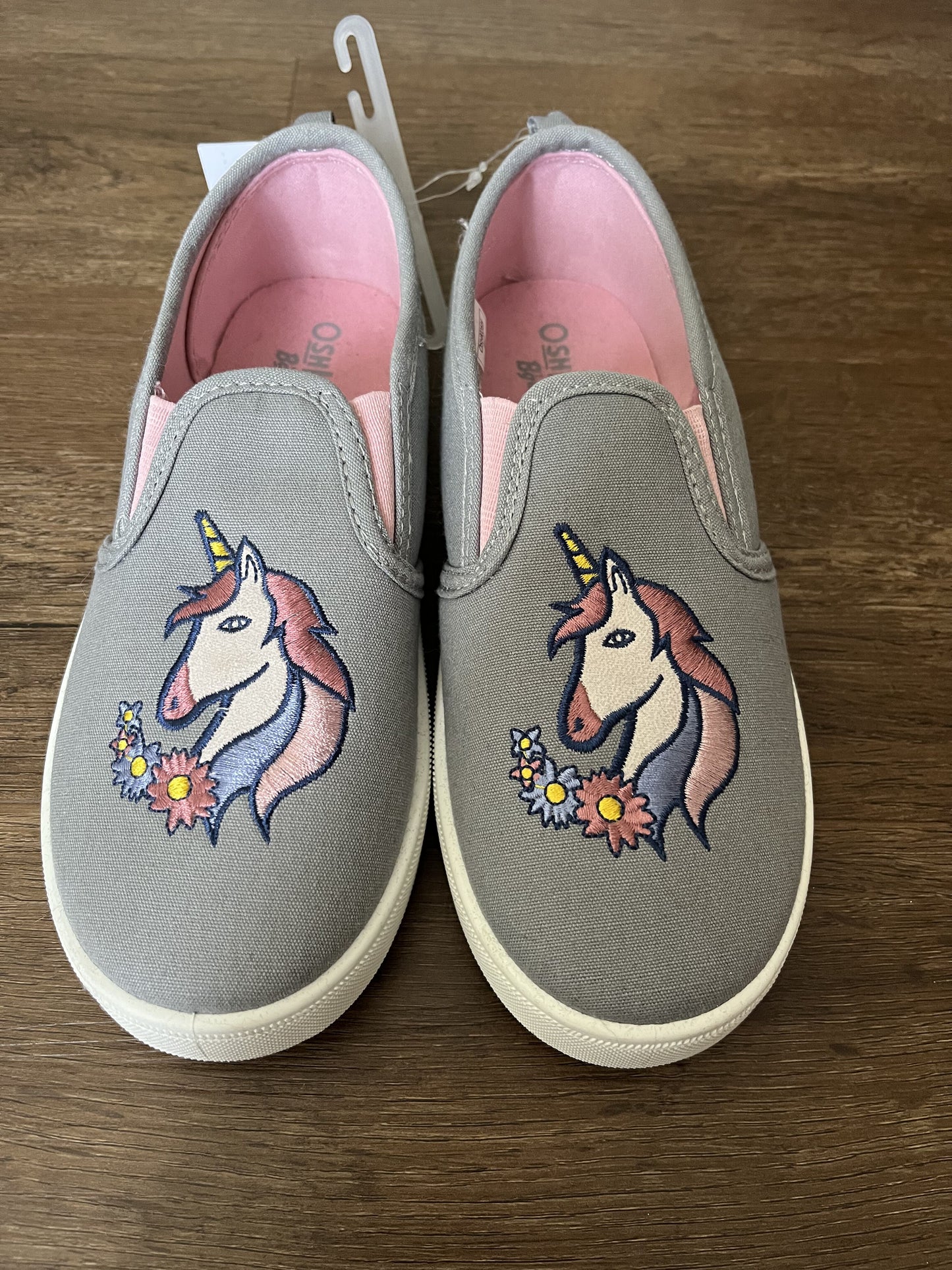 #124 NWT Osh Kosh B'Gosh Unicorn Gray Slip On Girls Shoes Size 2