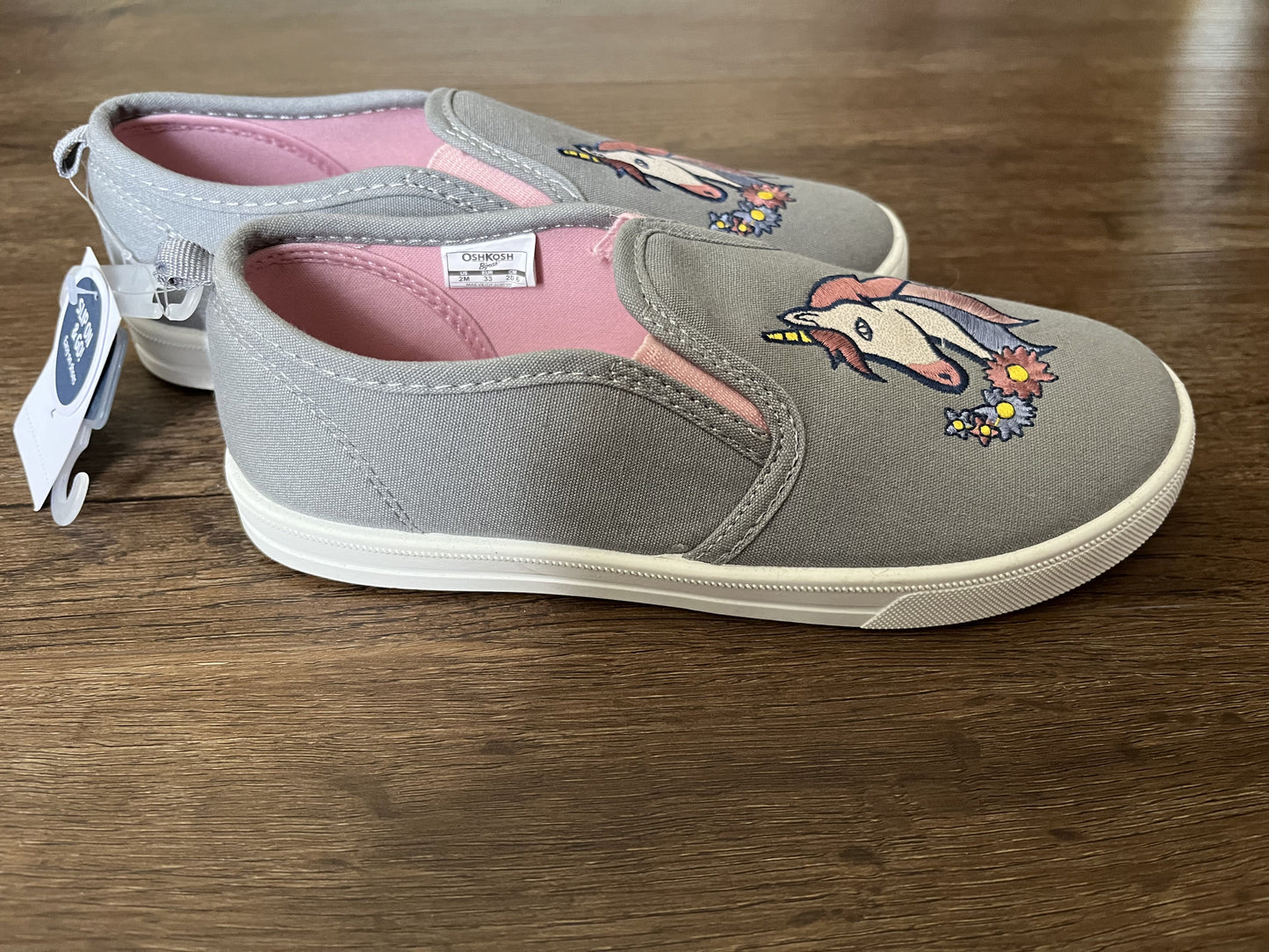 #124 NWT Osh Kosh B'Gosh Unicorn Gray Slip On Girls Shoes Size 2