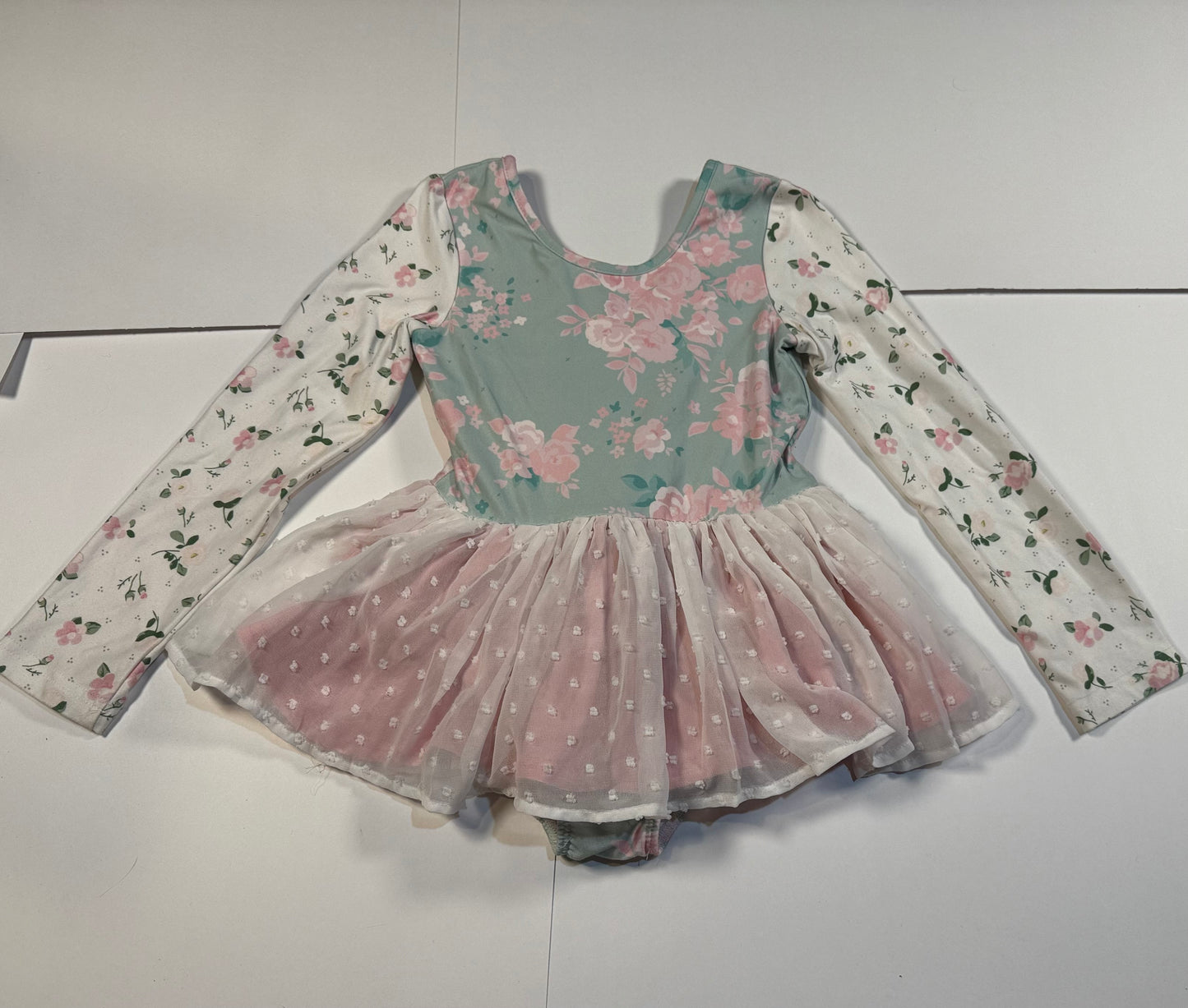 #180 Girls 5 Checky Plum Leotard with Pink and White